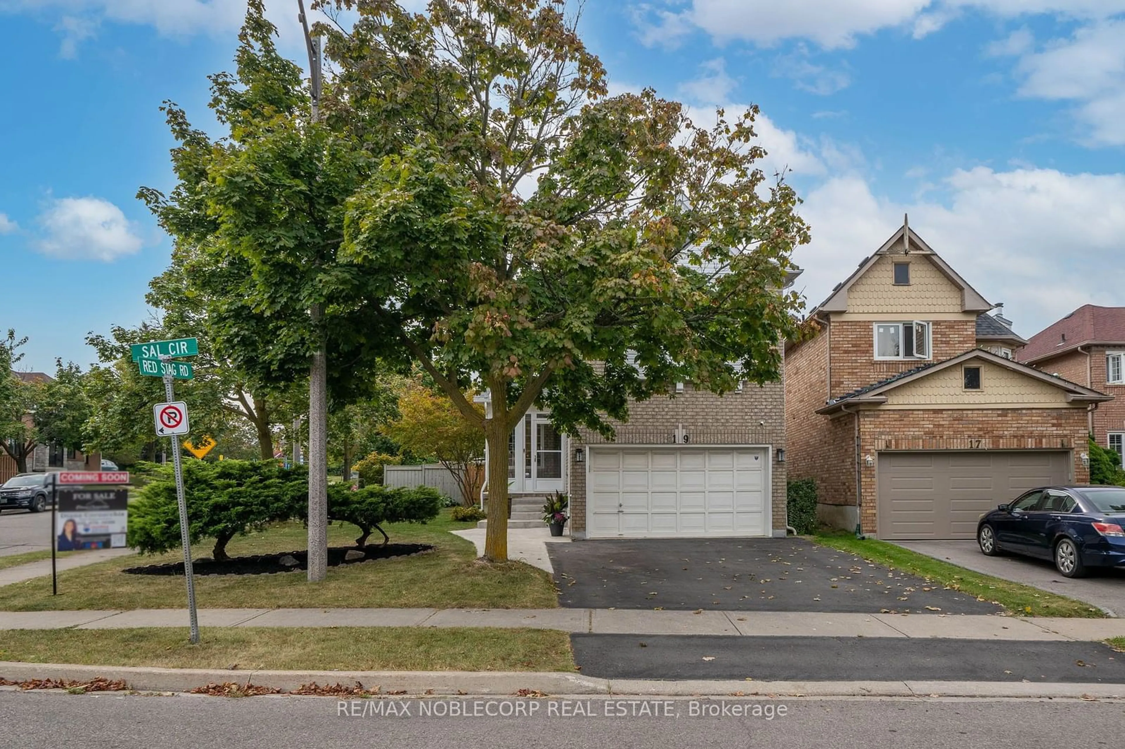 Street view for 19 Sal Circ, Brampton Ontario L6R 1H4