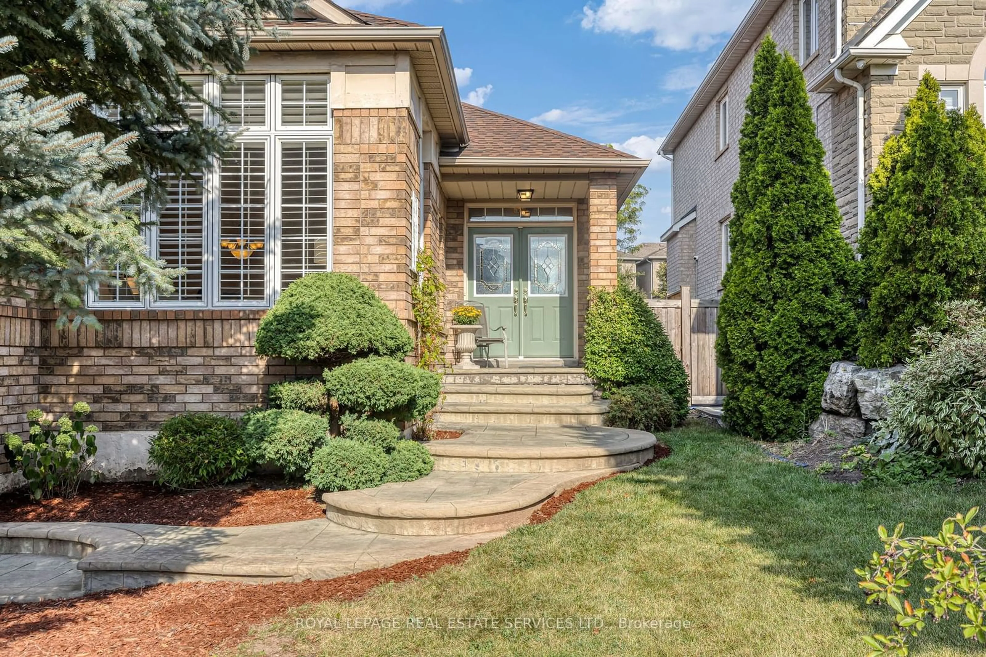 Home with brick exterior material for 1175 Grace Dr, Oakville Ontario L6H 6T5