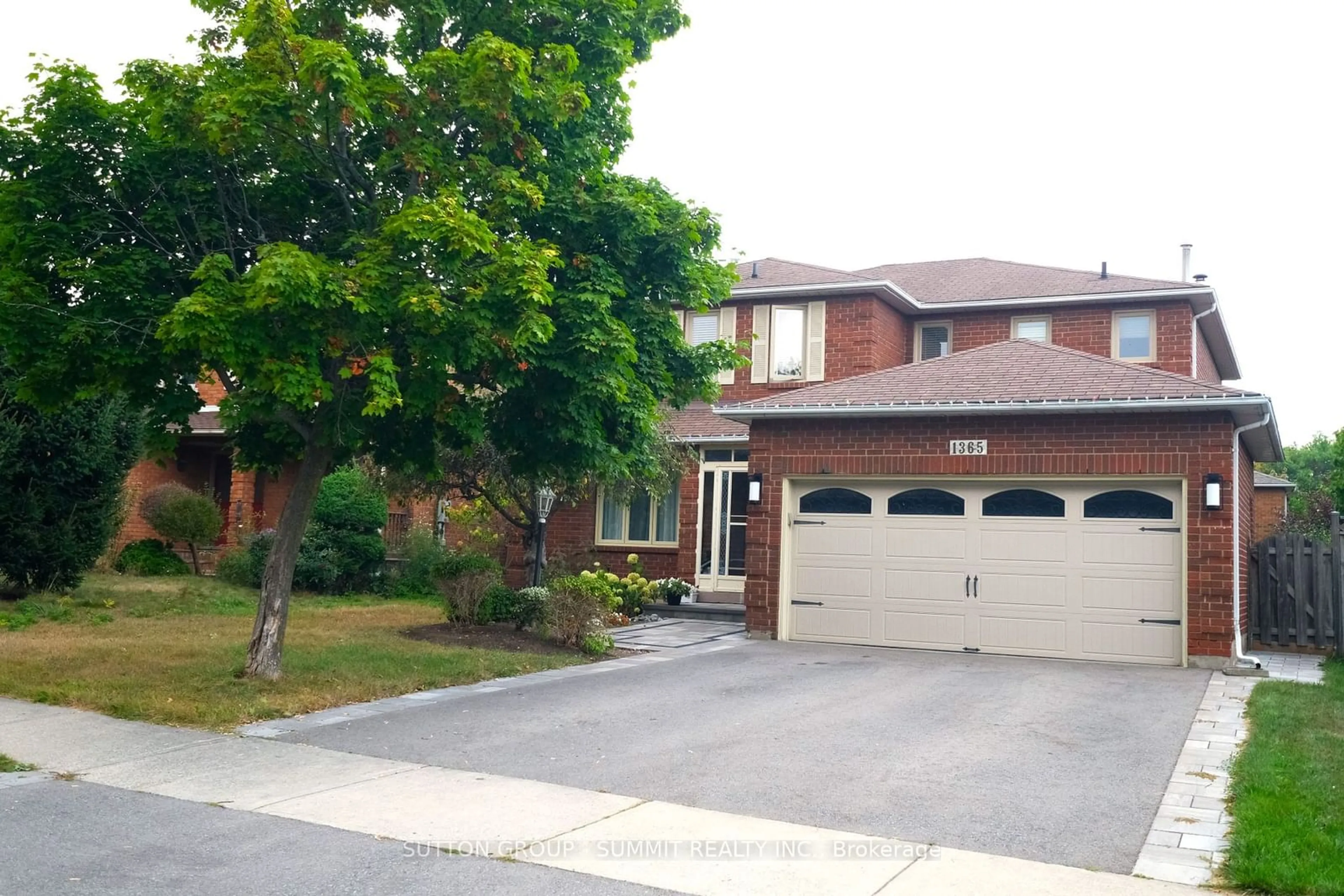 Frontside or backside of a home for 1365 Bishopstoke Way, Oakville Ontario L6J 7A7