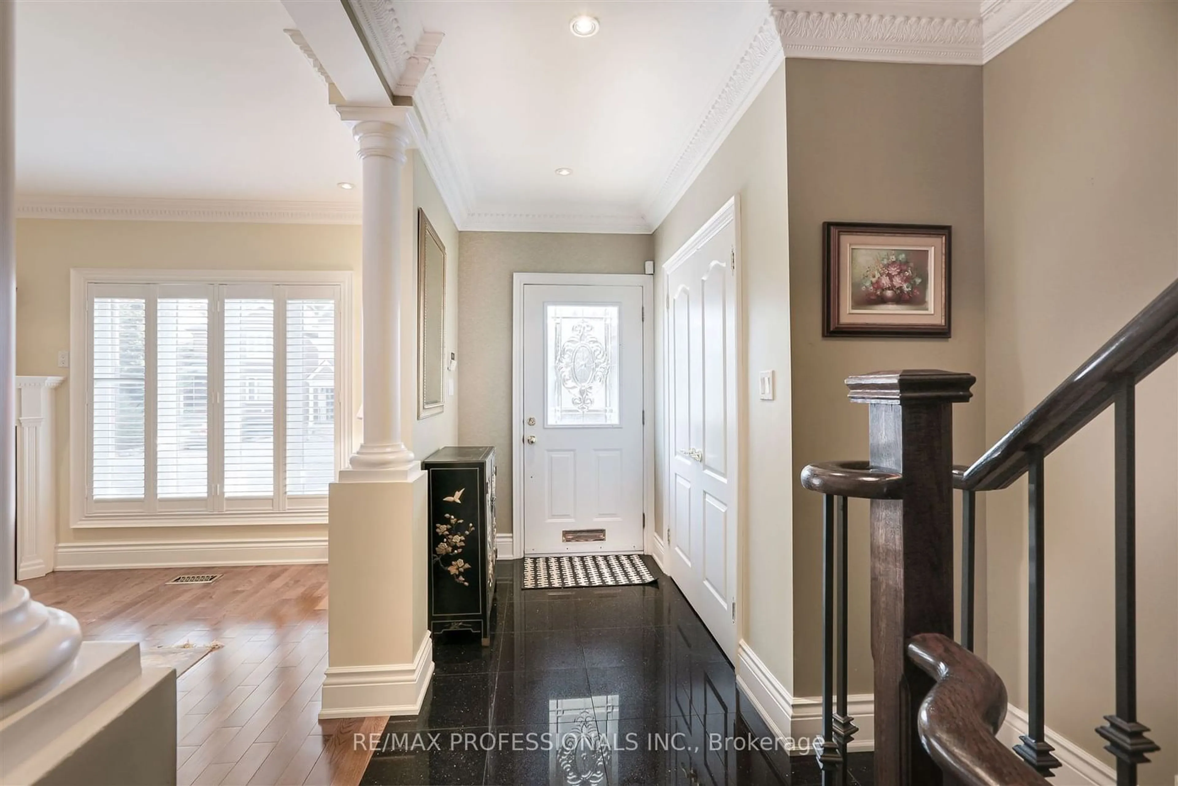 Indoor entryway, wood floors for 258 Windermere Ave, Toronto Ontario M6S 3K5