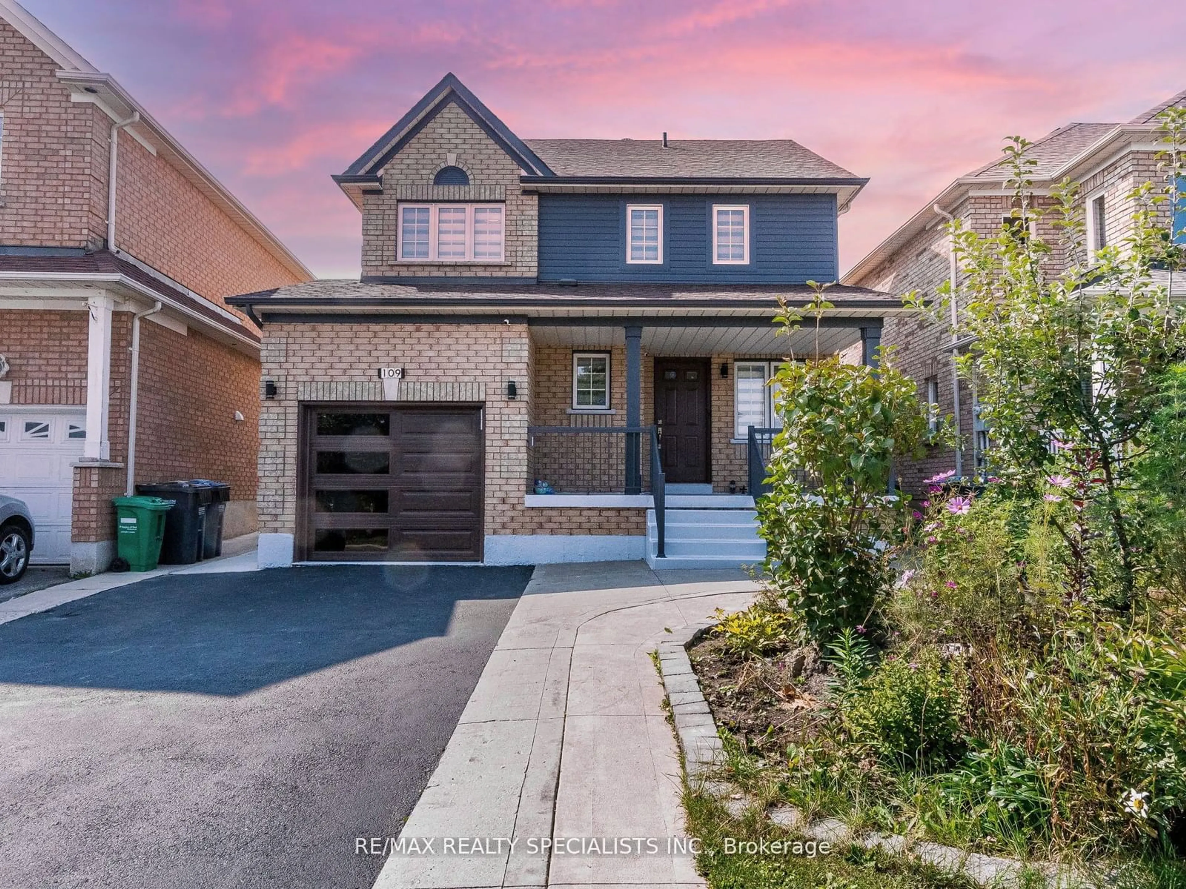 Home with brick exterior material for 109 Farthingale Cres, Brampton Ontario L7A 1W9