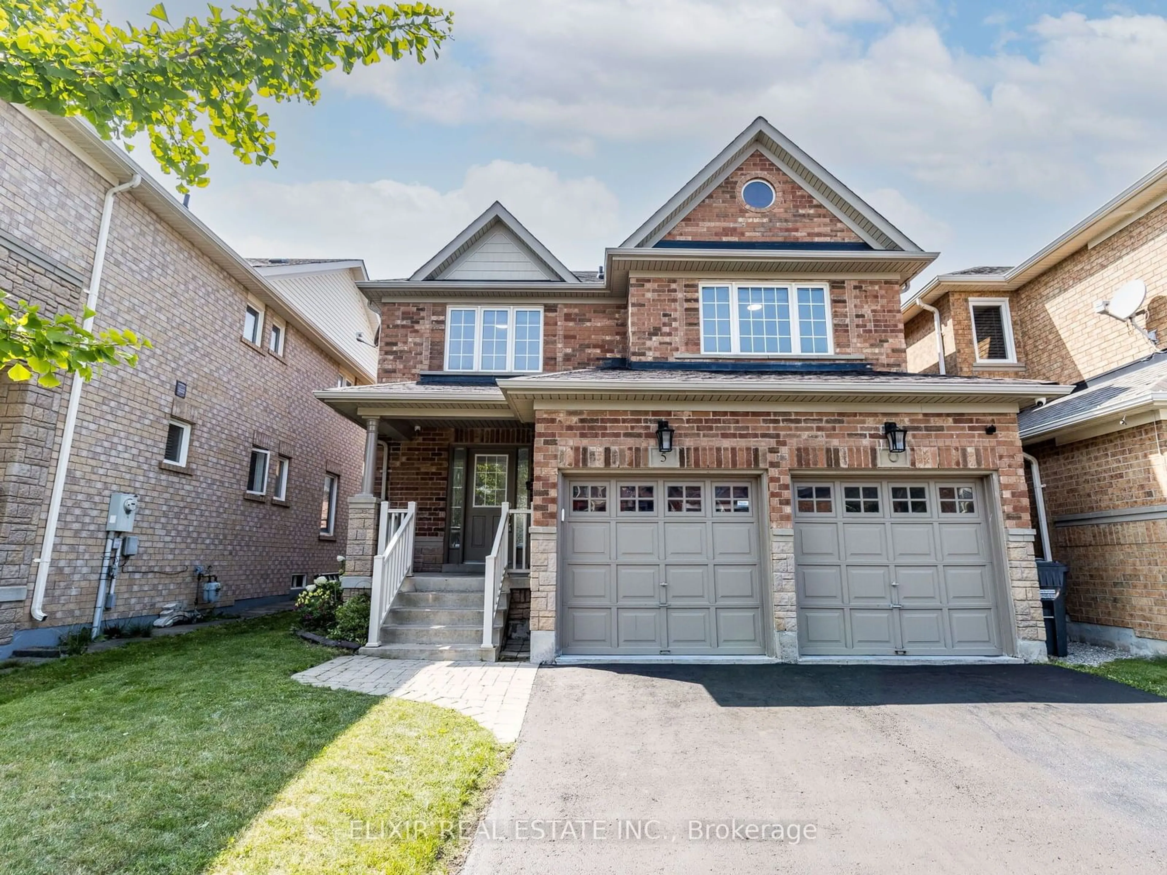 Home with brick exterior material for 5 Tawnberry Circ, Brampton Ontario L7A 3X6