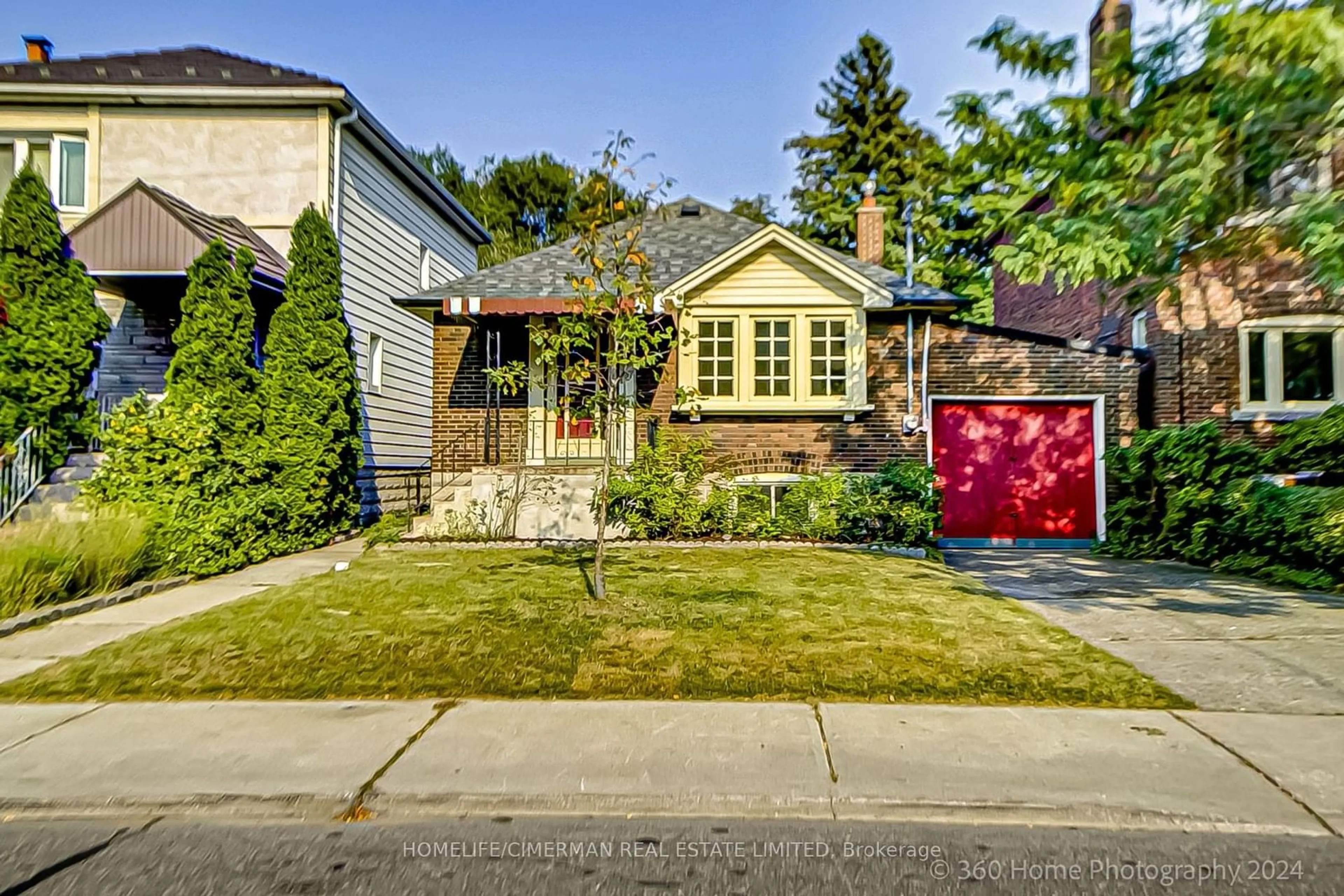 Frontside or backside of a home, cottage for 127 Watson Ave, Toronto Ontario M6S 4E3