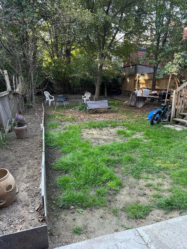 Additional property image - 1377 King St