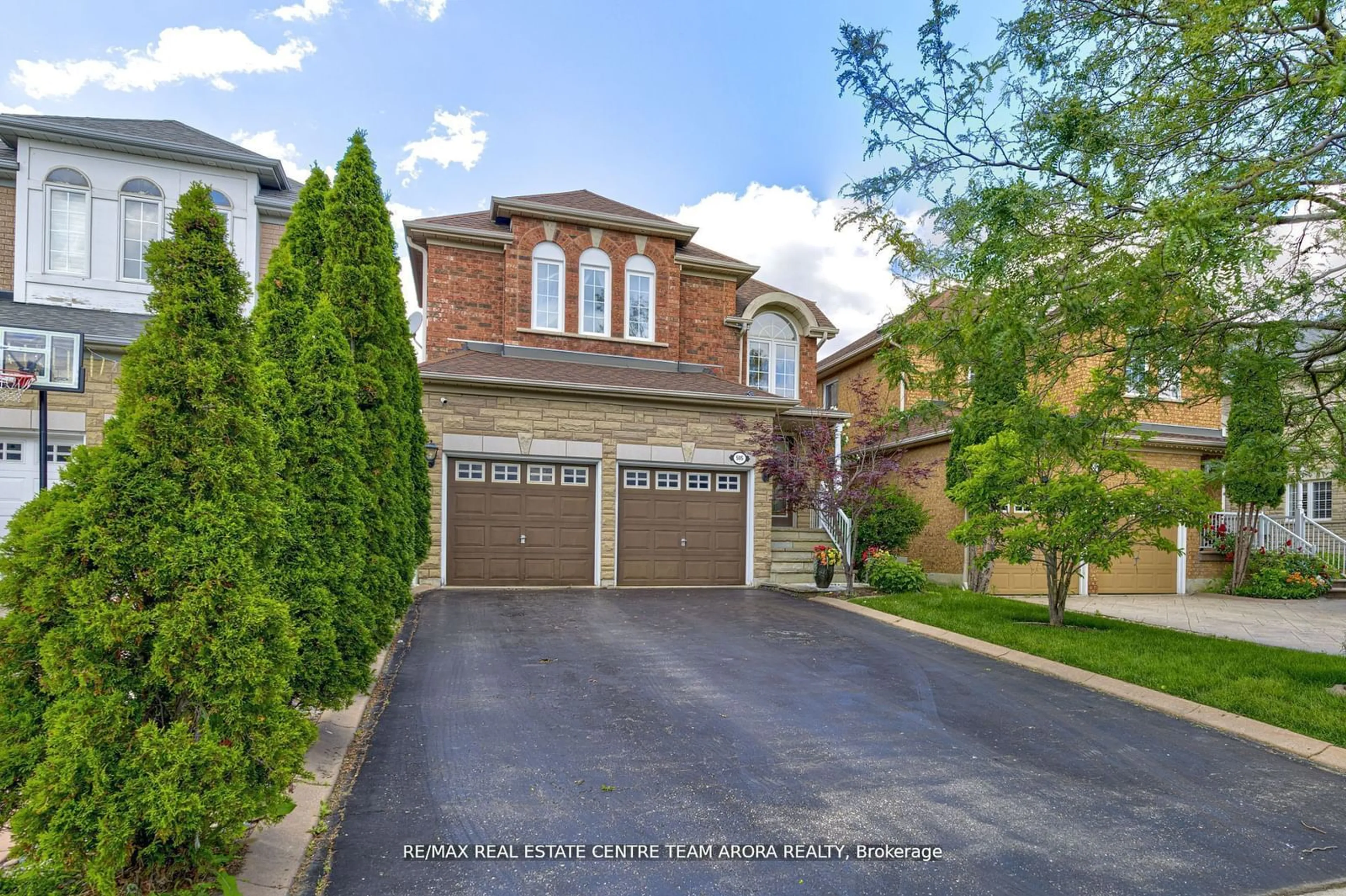 Frontside or backside of a home, the street view for 595 Warhol Way, Mississauga Ontario L5W 1M2