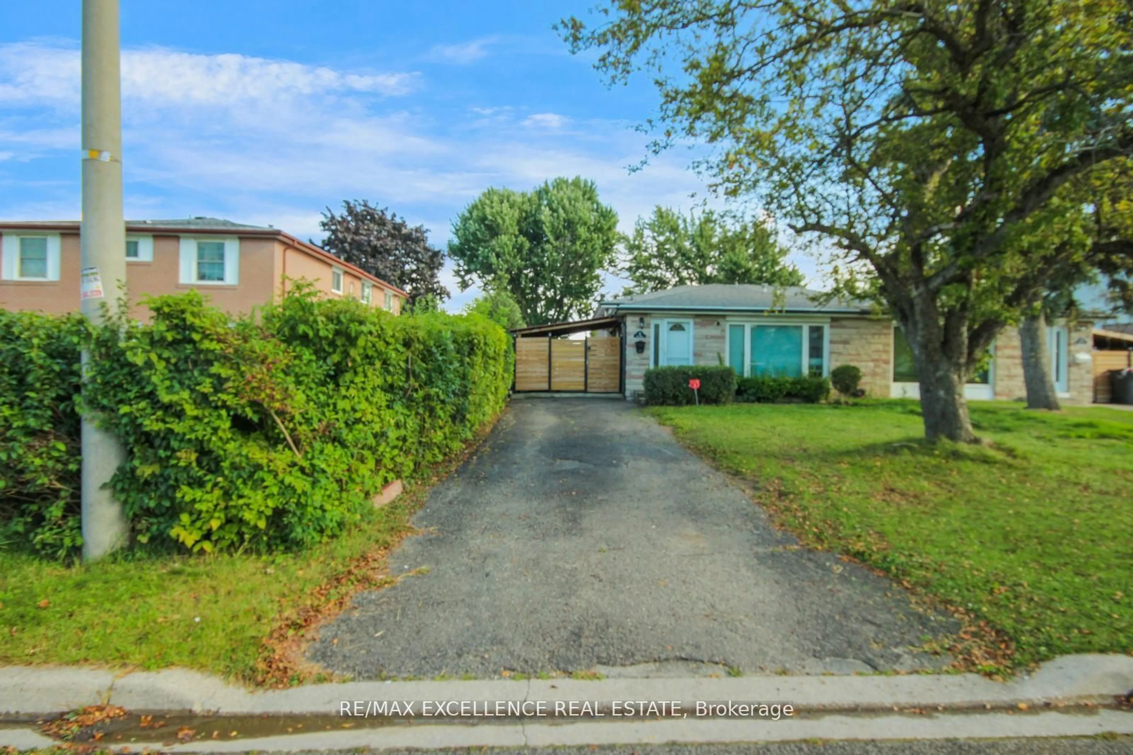 Frontside or backside of a home, the street view for 57 Danesbury Cres, Brampton Ontario L6T 1T2