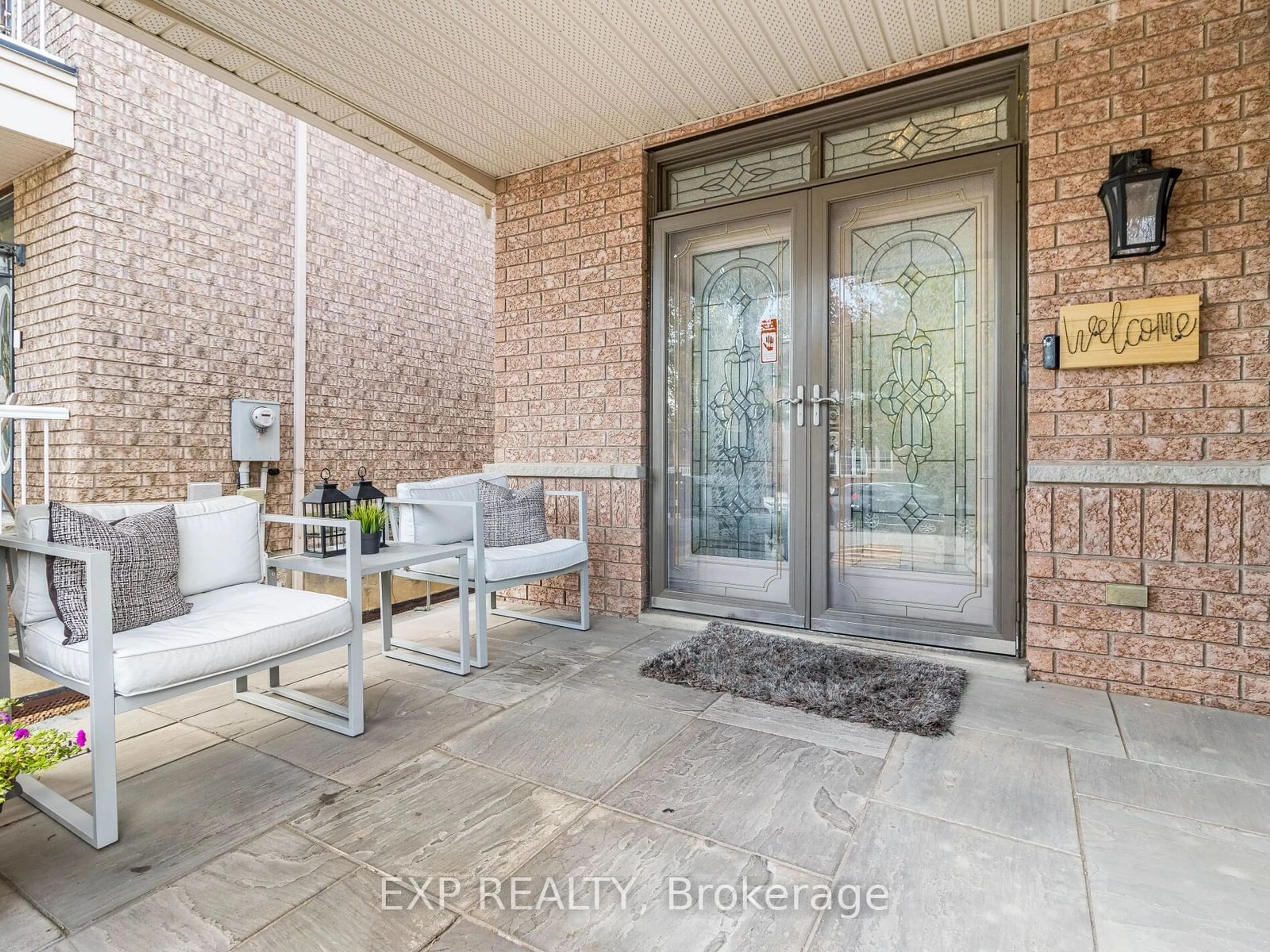 Indoor entryway for 1051 Mcclenahan Cres, Milton Ontario L9T 6W6