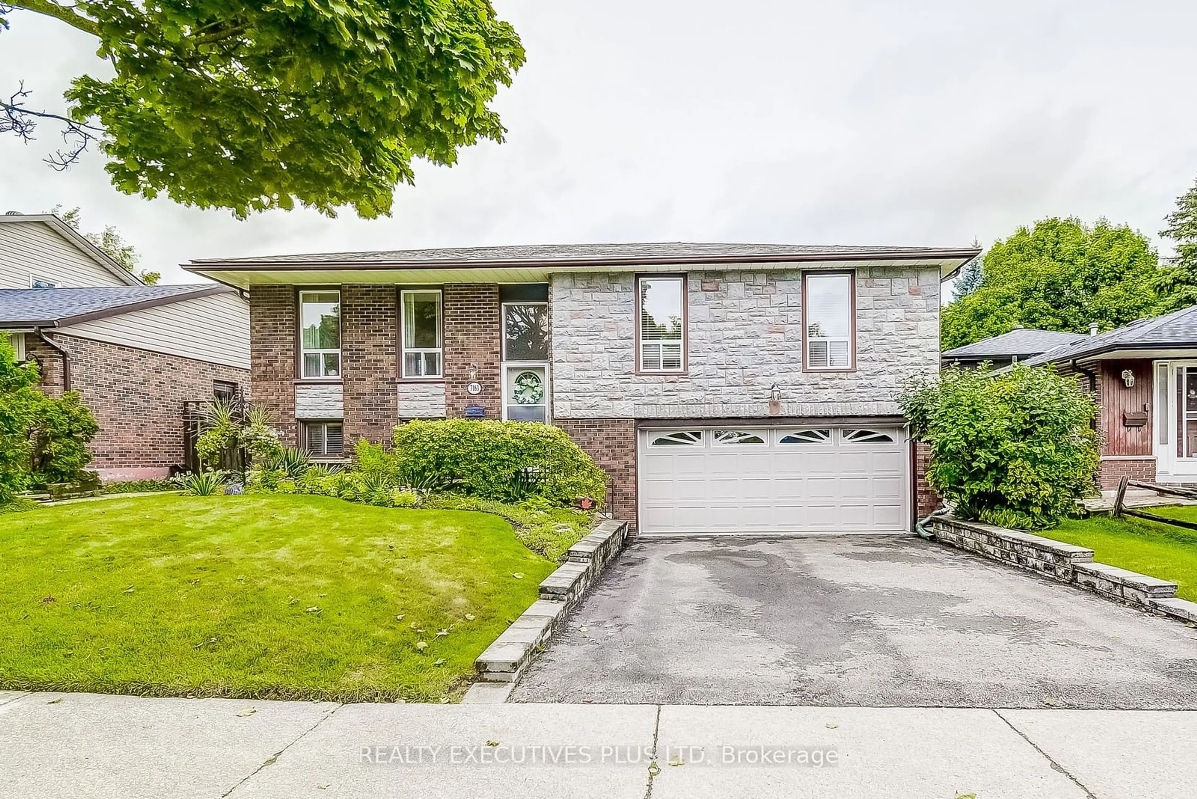 Frontside or backside of a home for 7163 Copenhagen Rd, Mississauga Ontario L5N 2A1