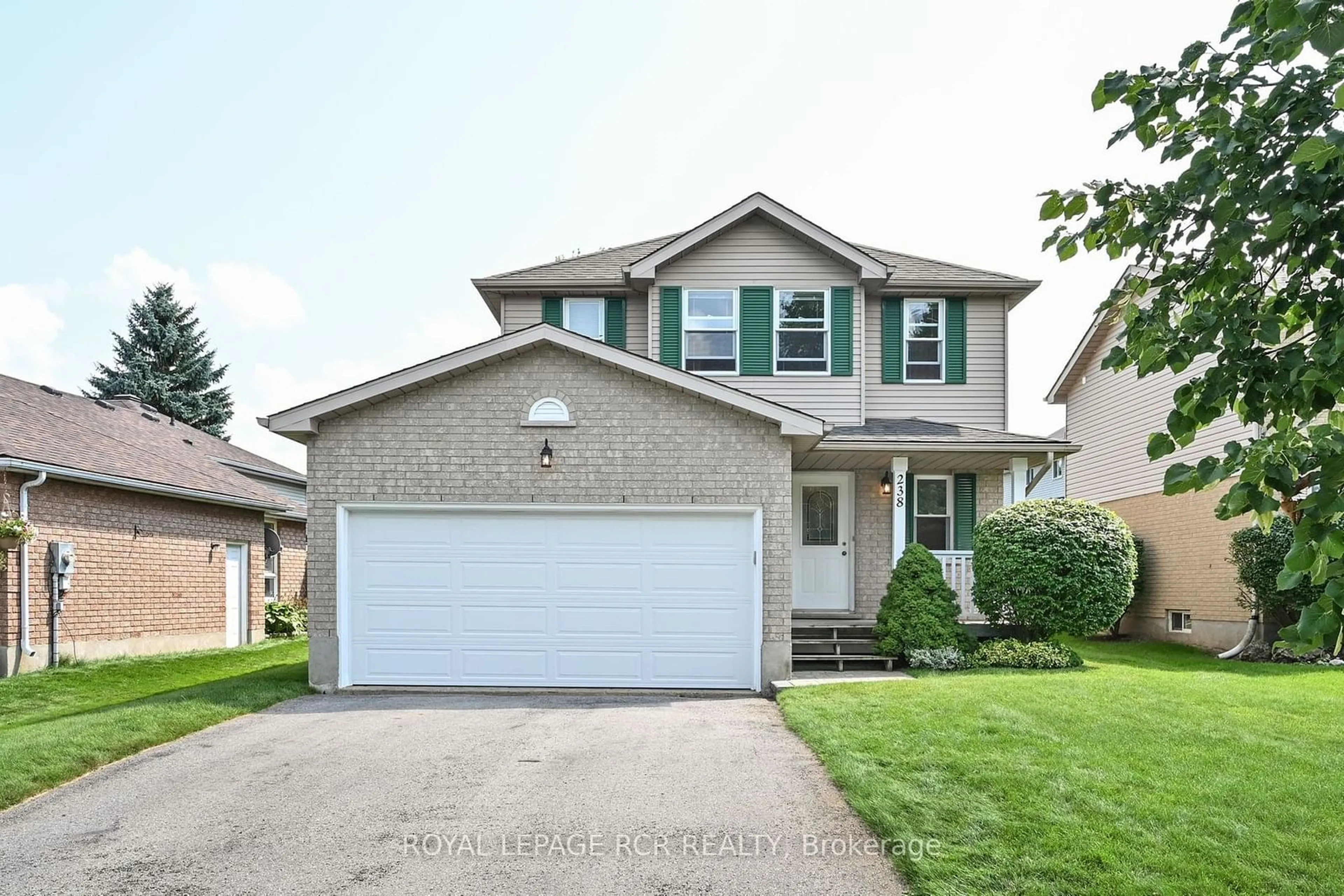 Frontside or backside of a home, the street view for 238 Walsh Cres, Orangeville Ontario L9W 4T1