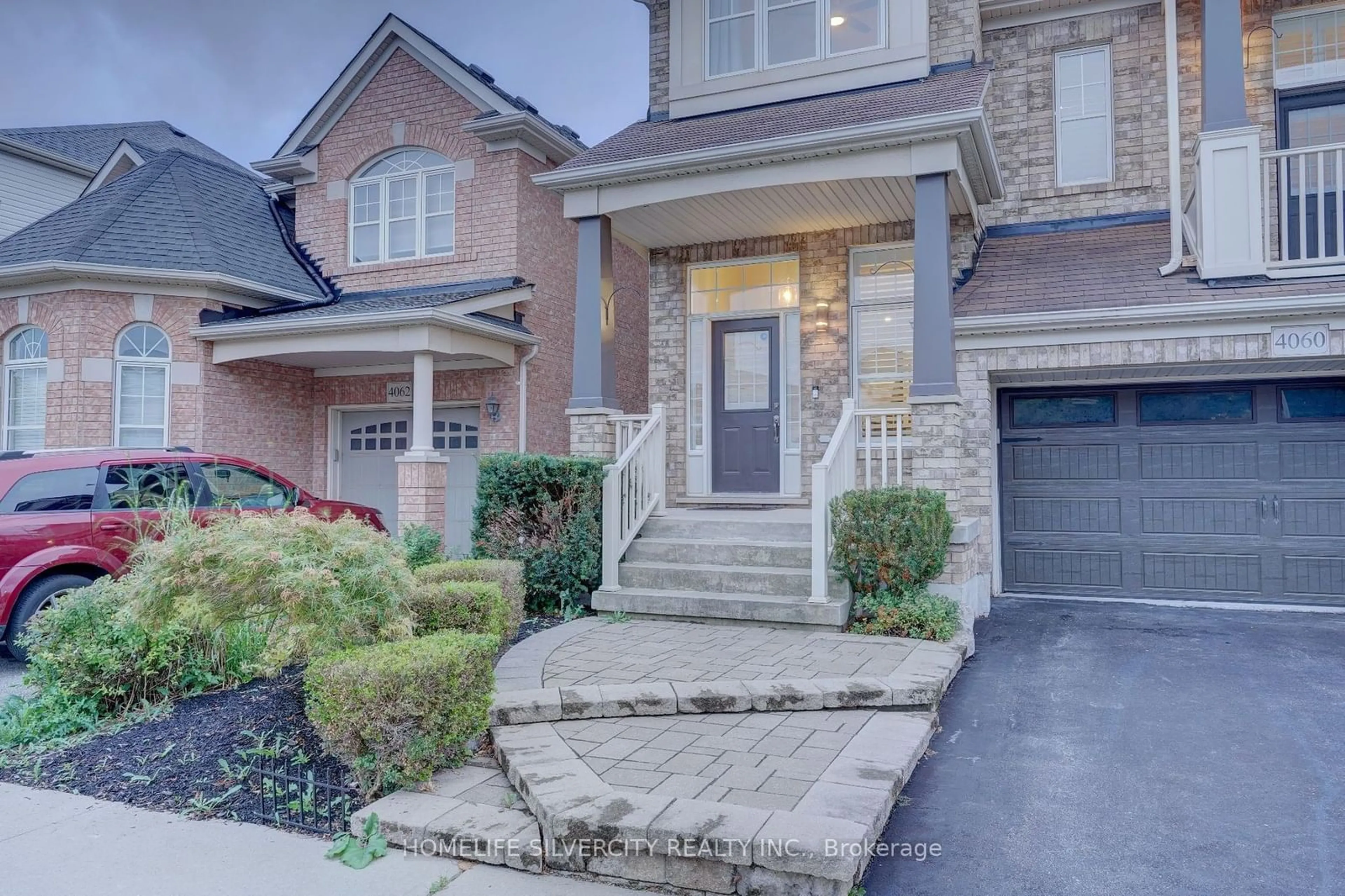 Home with brick exterior material for 4060 Thomas Alton Blvd, Burlington Ontario L7M 0A9