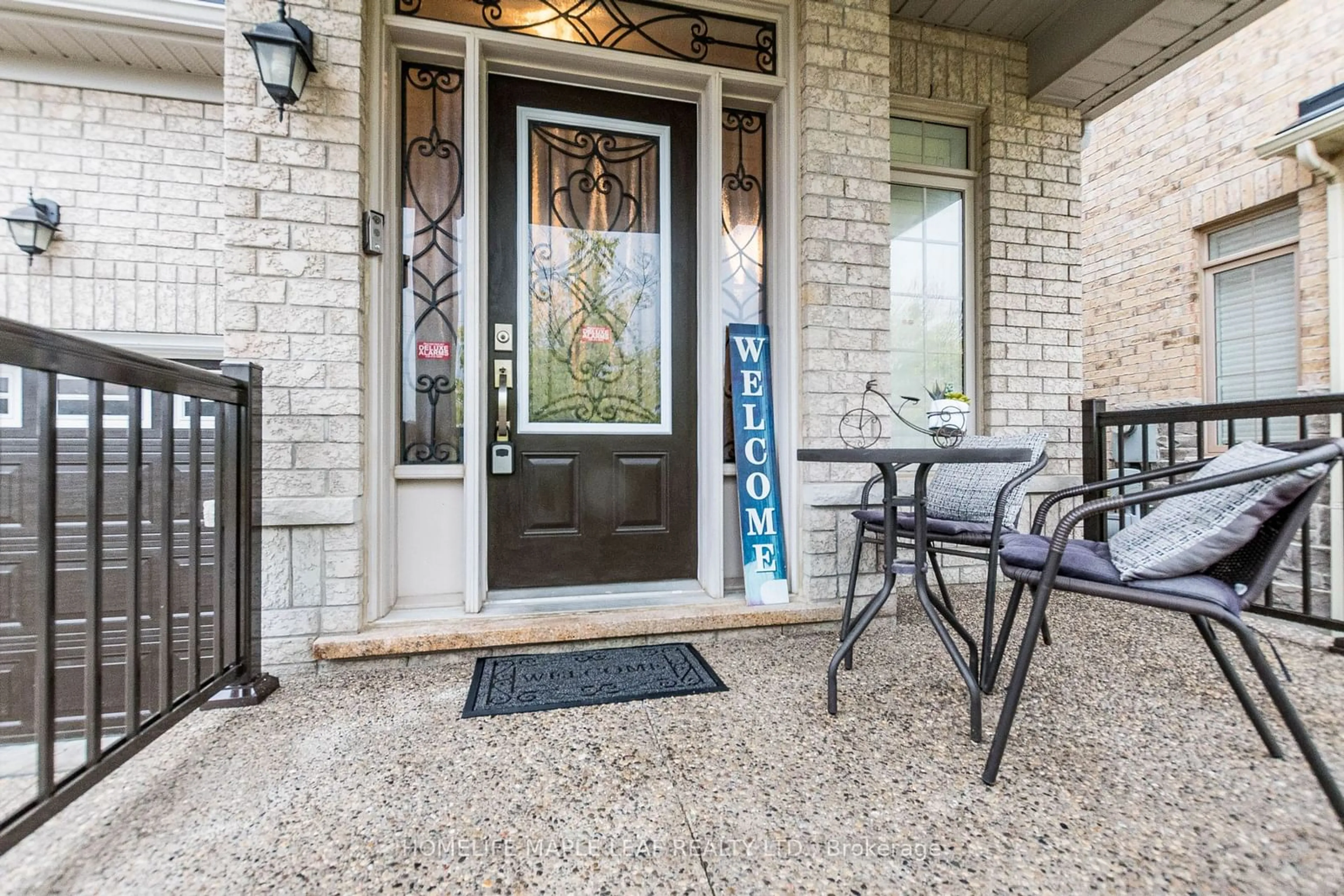 Indoor entryway for 34 Jolana Cres, Halton Hills Ontario L7G 0G5