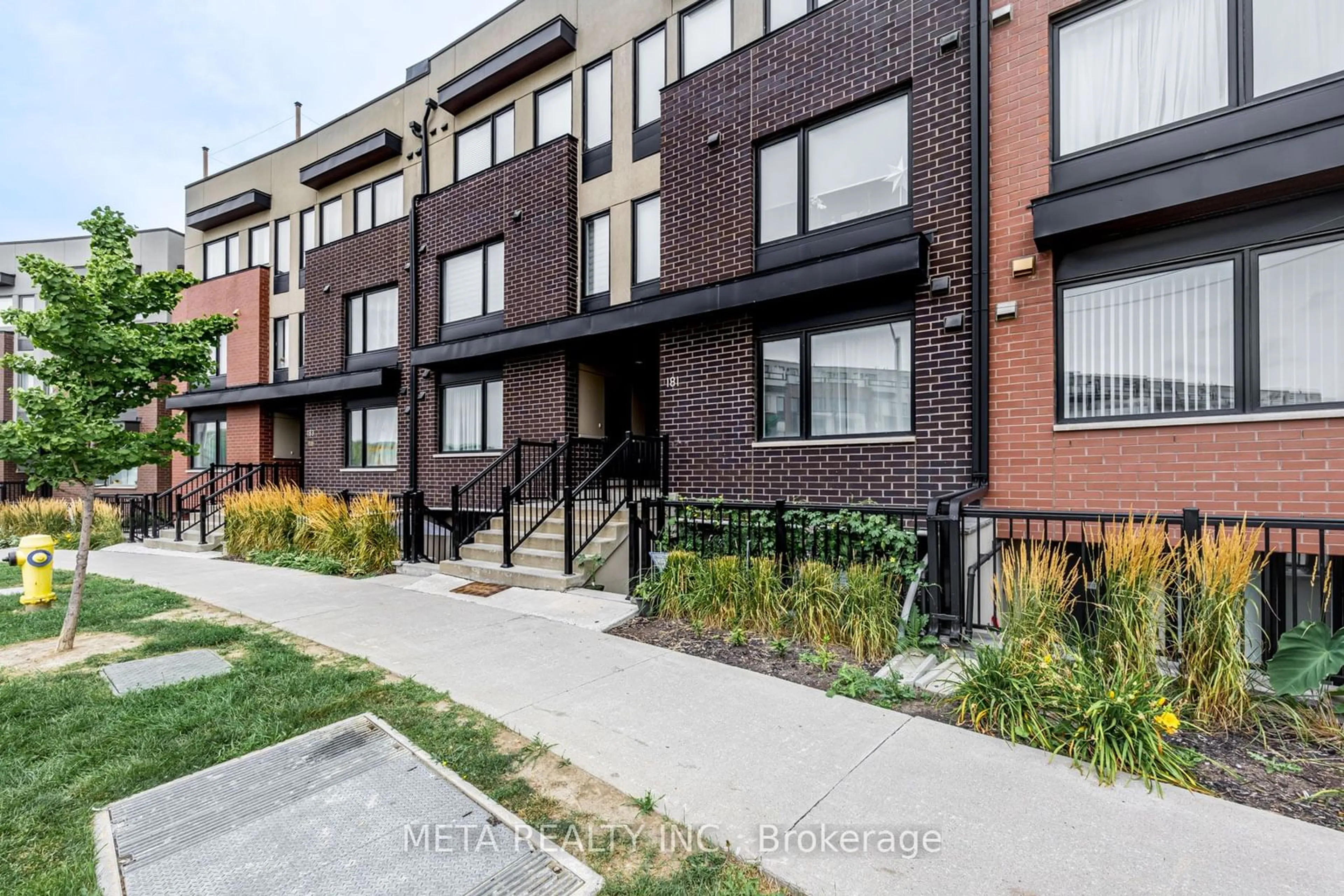 A pic from exterior of the house or condo, the street view for 181 William Duncan Rd #1, Toronto Ontario M3K 0B5