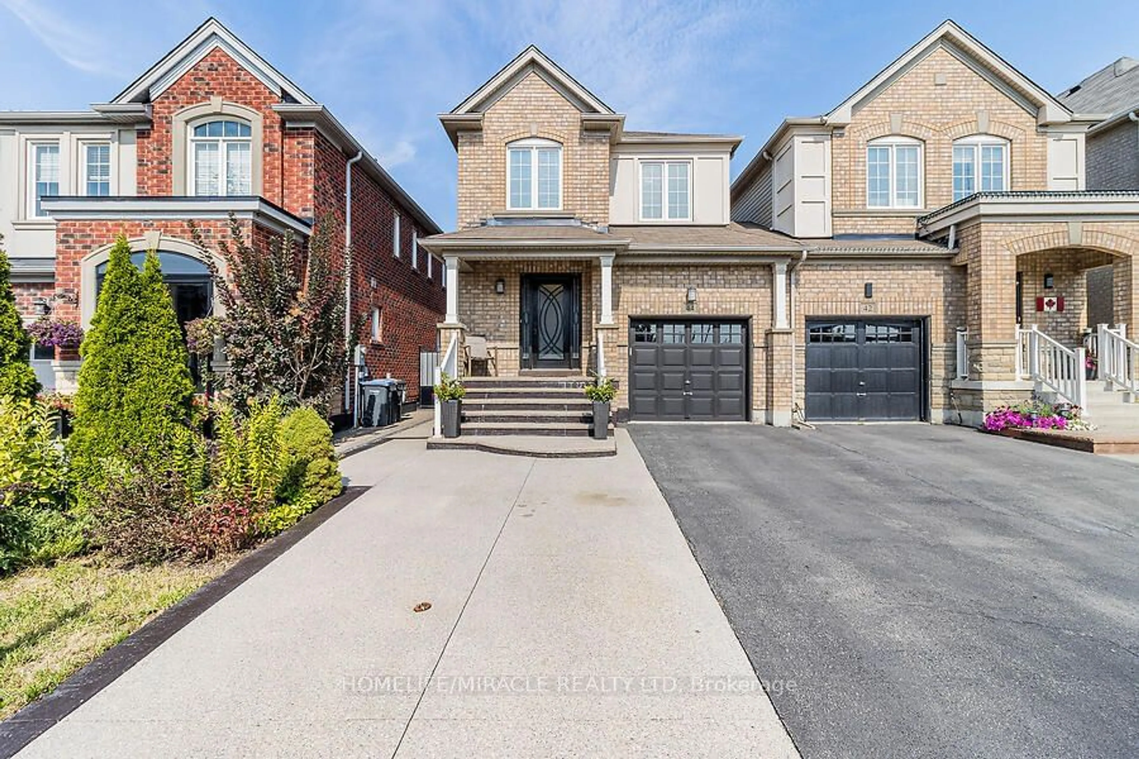 Home with brick exterior material for 44 Napoleon Cres, Brampton Ontario L6P 3K5