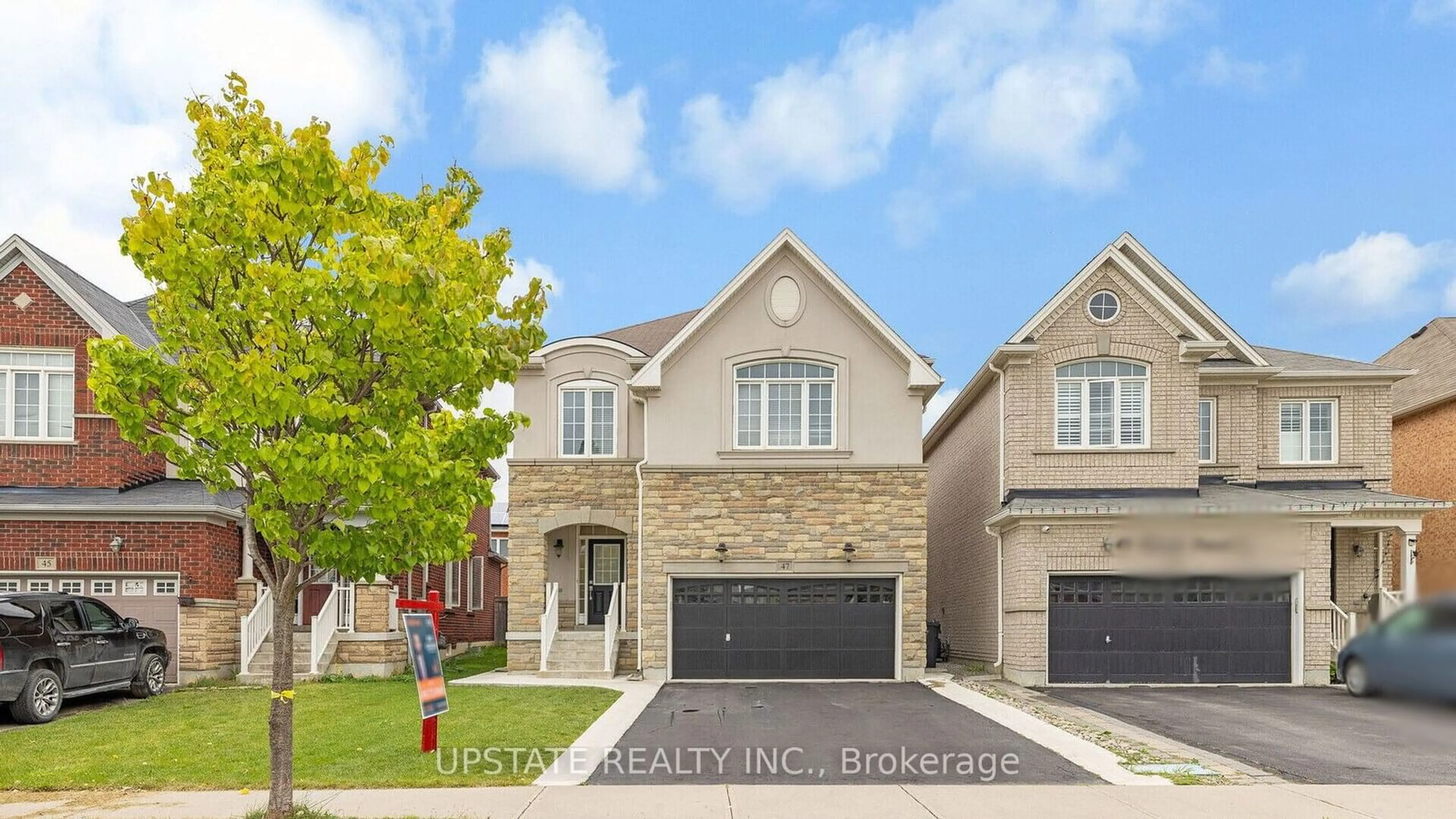 Frontside or backside of a home, the street view for 47 Denali Cres, Brampton Ontario L6P 3X1