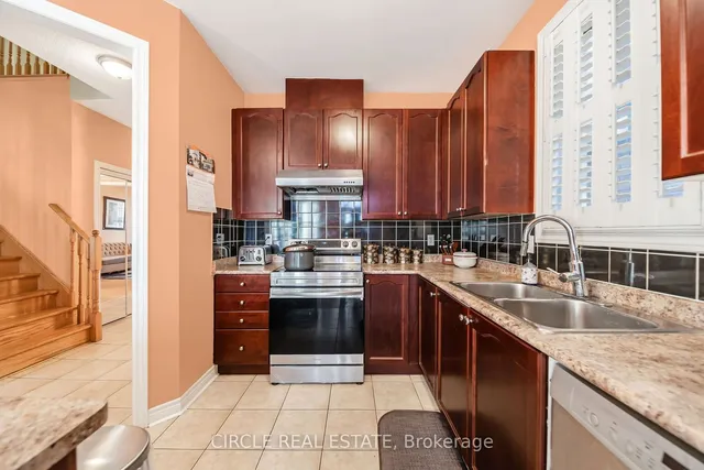 Additional property image - 82 Amaranth Cres
