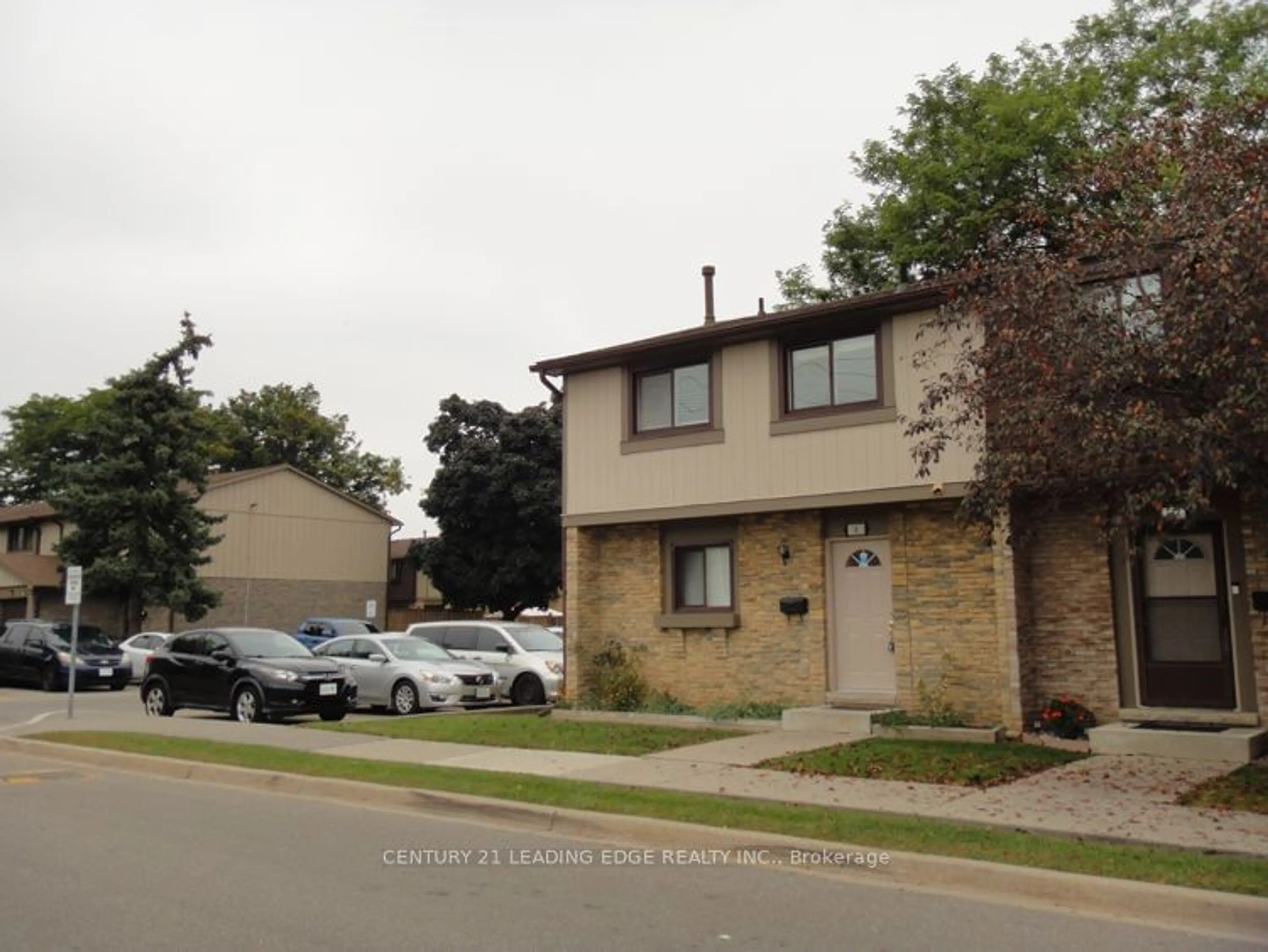 A pic from exterior of the house or condo for 105 Hansen Rd #6, Brampton Ontario L6V 3C9