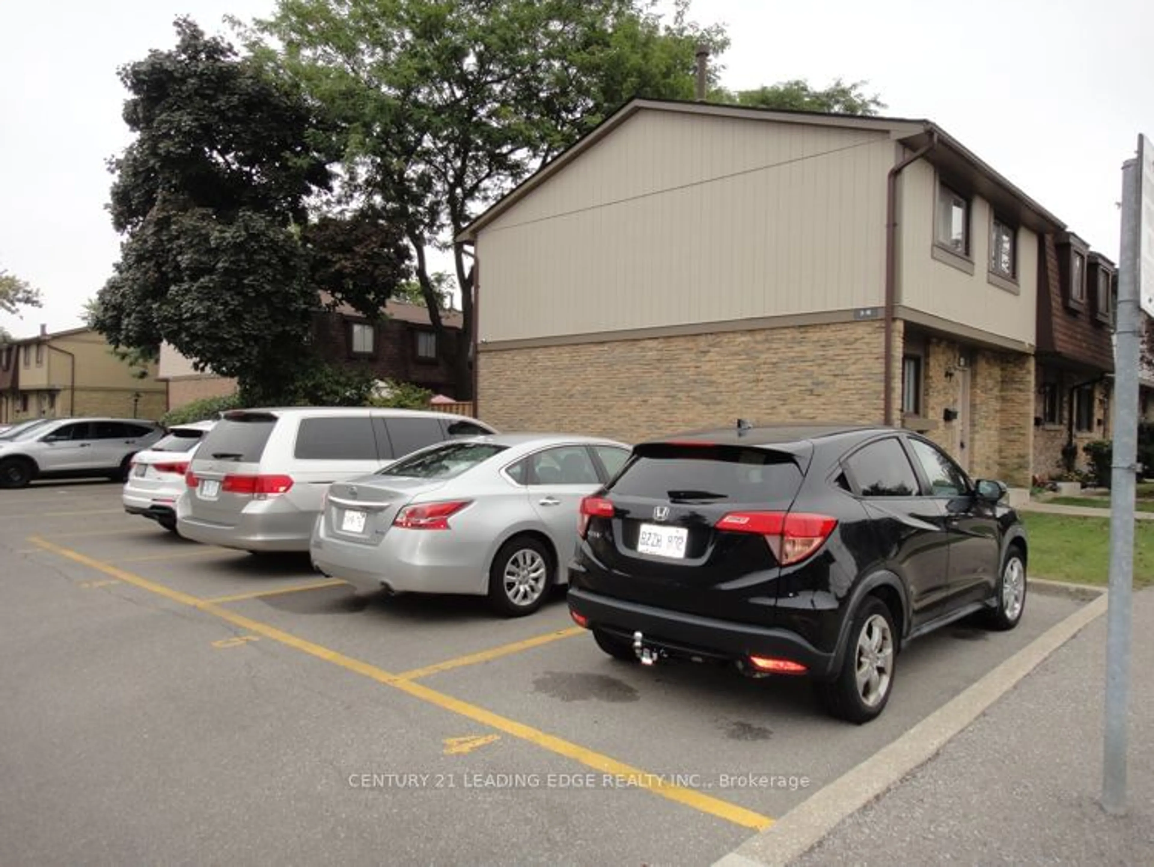 Parking for 105 Hansen Rd #6, Brampton Ontario L6V 3C9