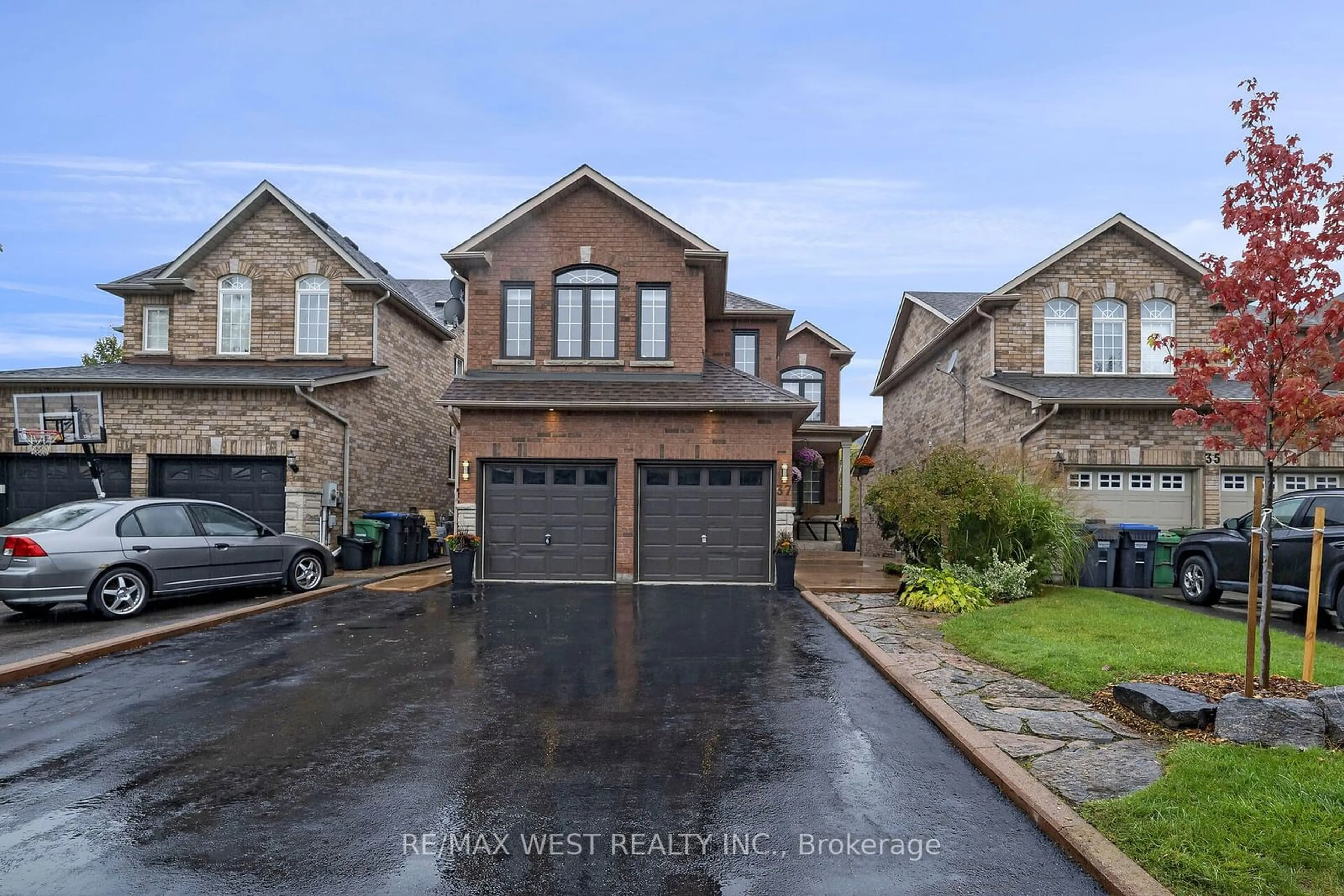 Frontside or backside of a home for 37 Shangrila Terr, Caledon Ontario L7E 2M9