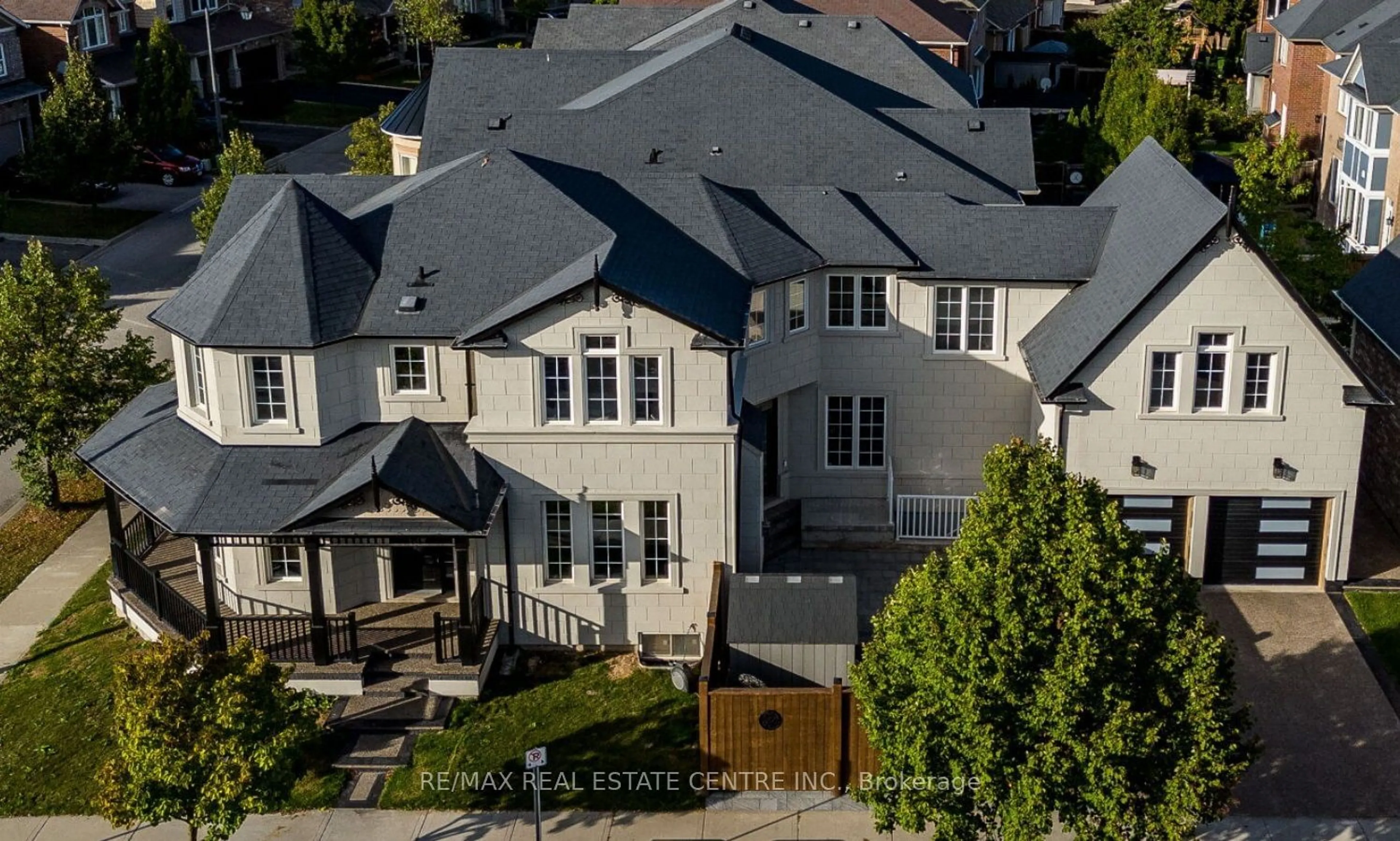 Frontside or backside of a home for 953 Gastle Way, Milton Ontario L9T 0Z9