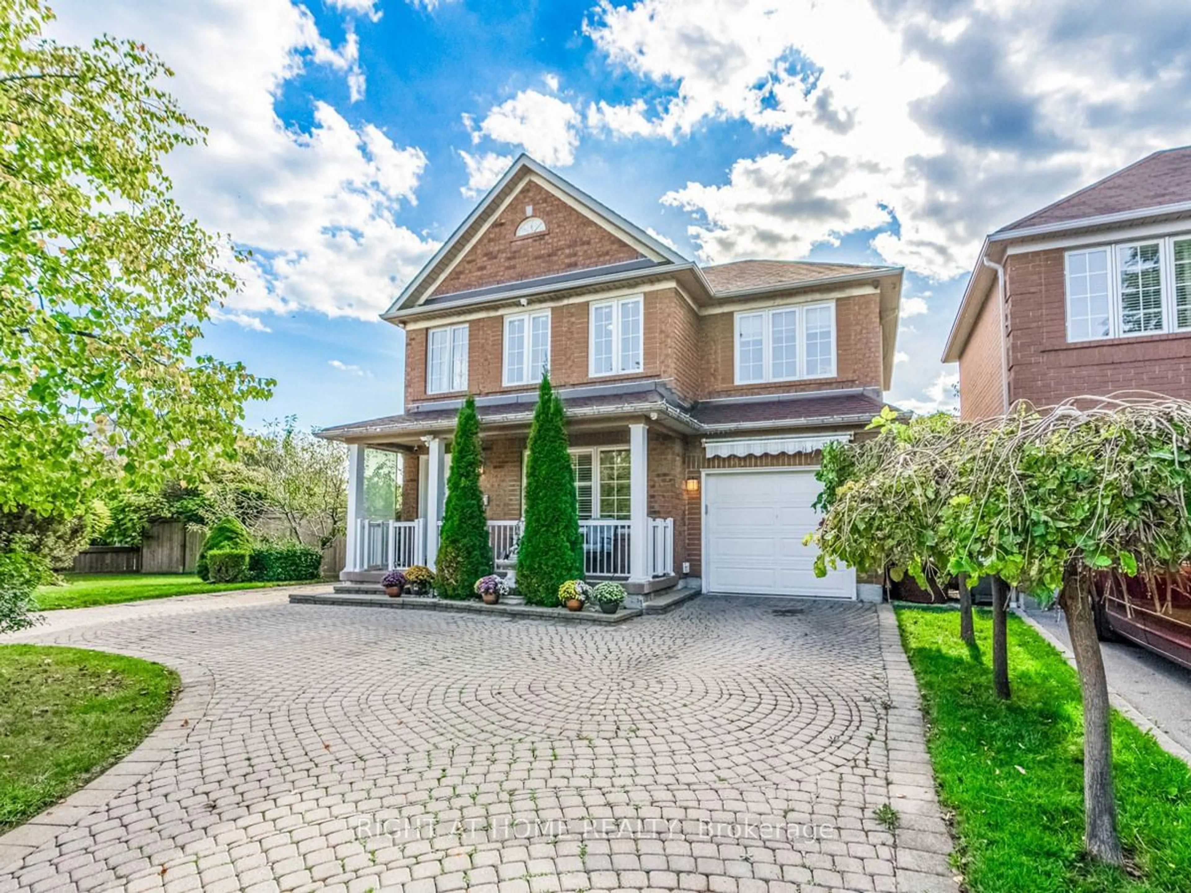 Home with brick exterior material for 3144 High Springs Cres, Mississauga Ontario L5B 4G4