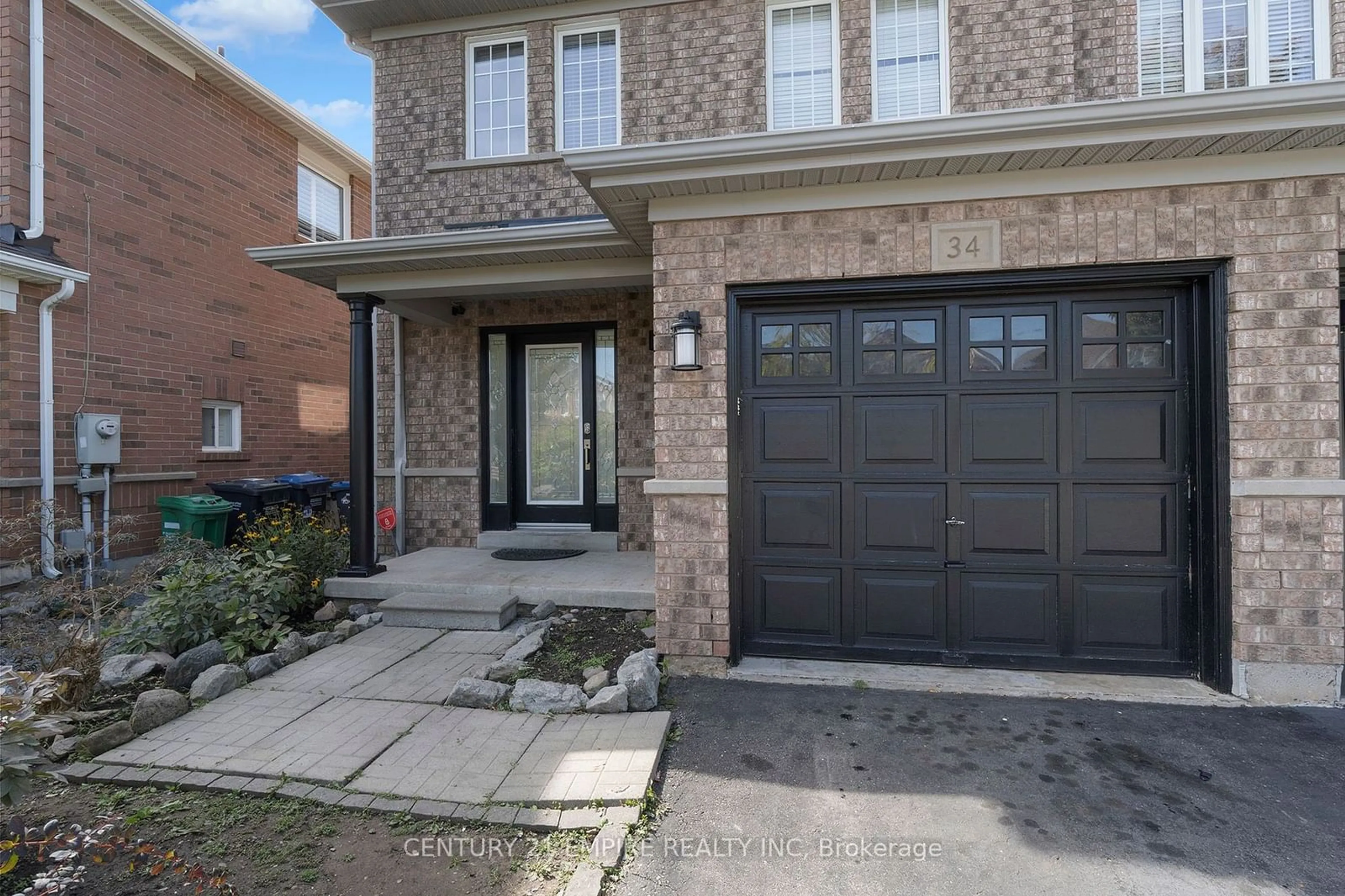 Home with brick exterior material for 34 Florette Pl, Brampton Ontario L7A 3G6