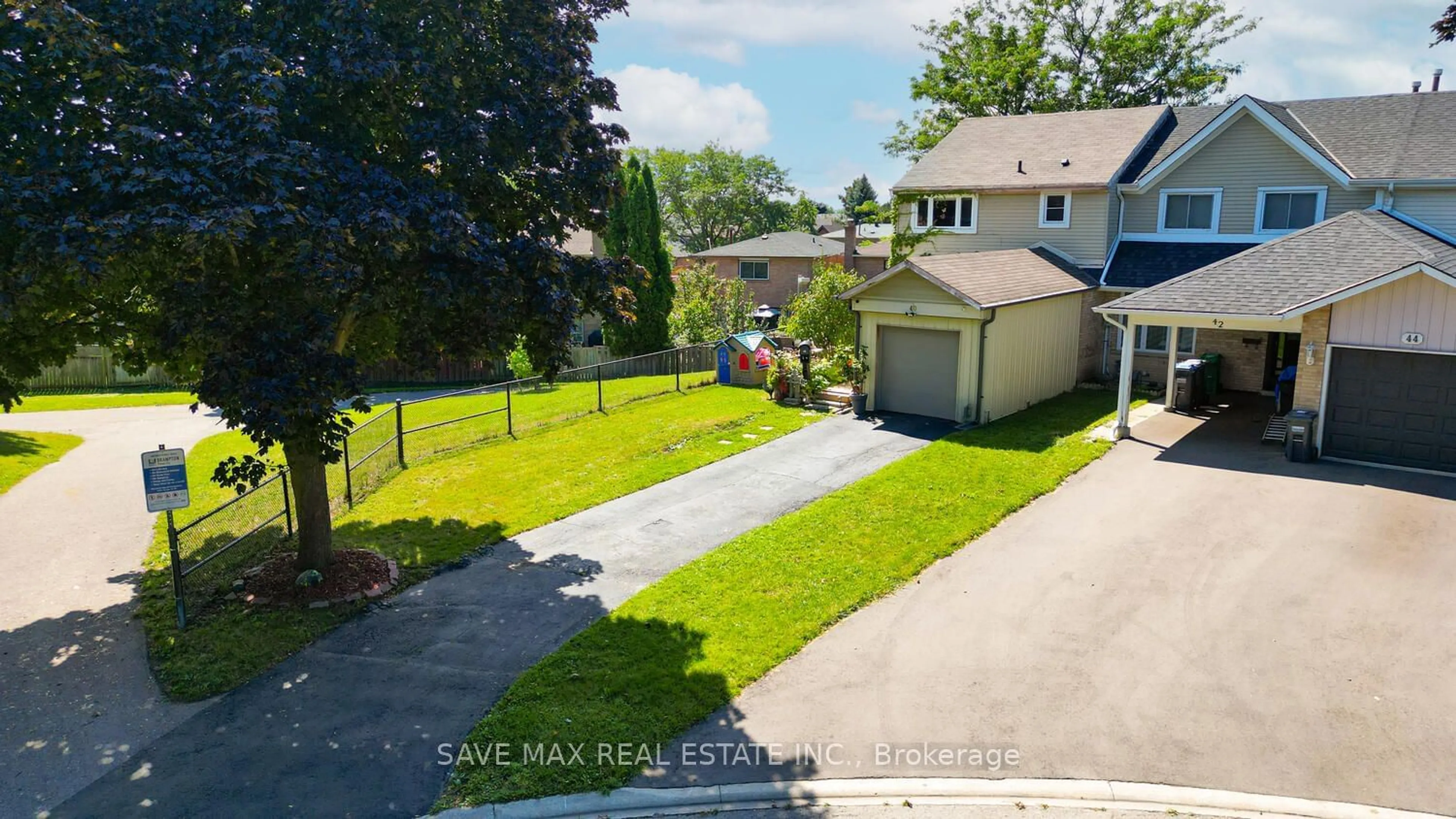 Frontside or backside of a home, the fenced backyard for 40 Barrington Cres, Brampton Ontario L6Z 1N3