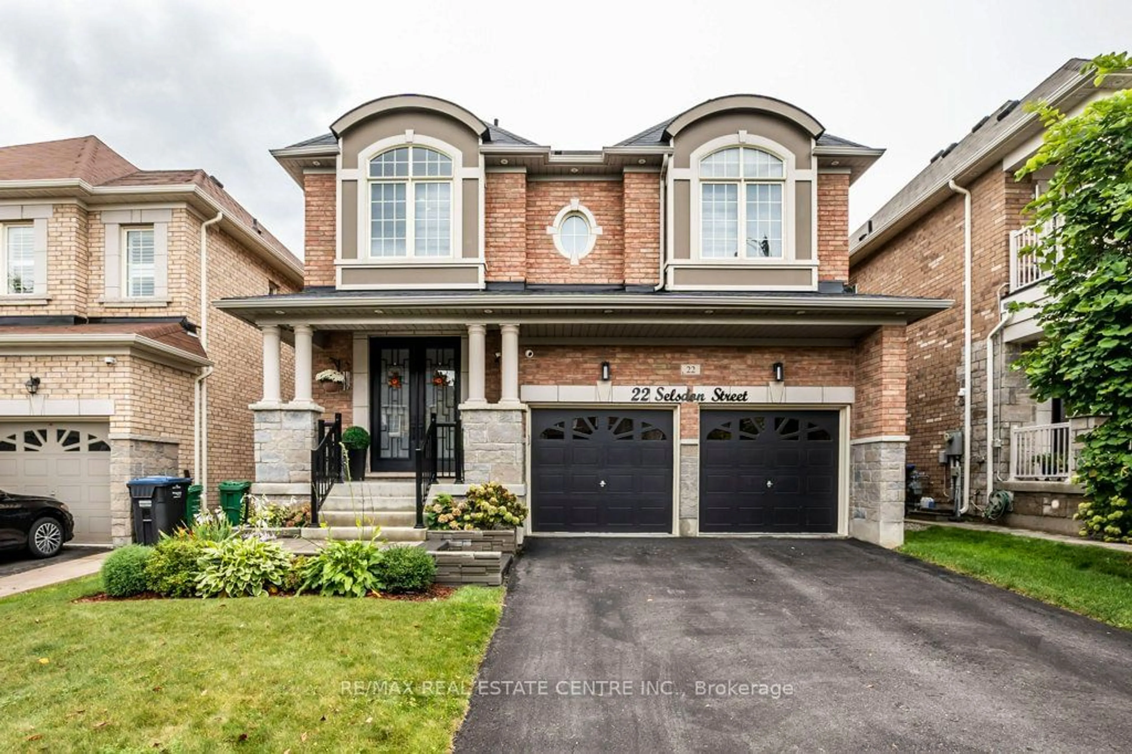 Home with brick exterior material for 22 Selsdon St, Brampton Ontario L6X 3C4