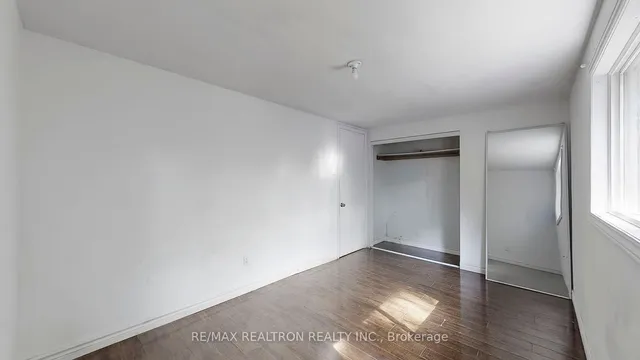 Additional property image - 21 Avening Dr