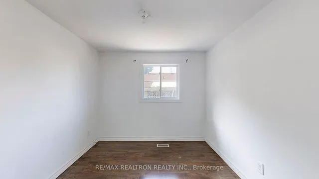 Additional property image - 21 Avening Dr