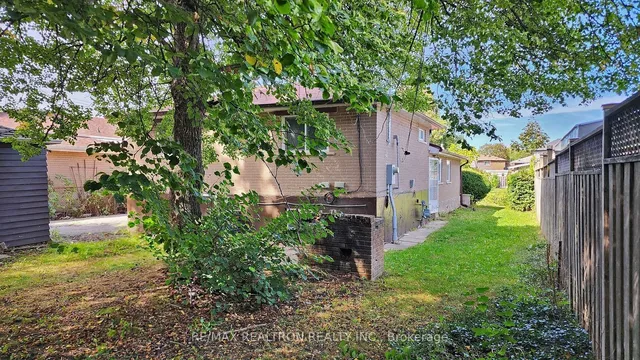 Additional property image - 21 Avening Dr