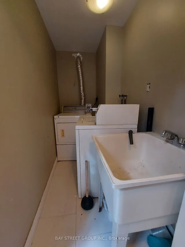 Additional property image - 70 Lansdowne Ave