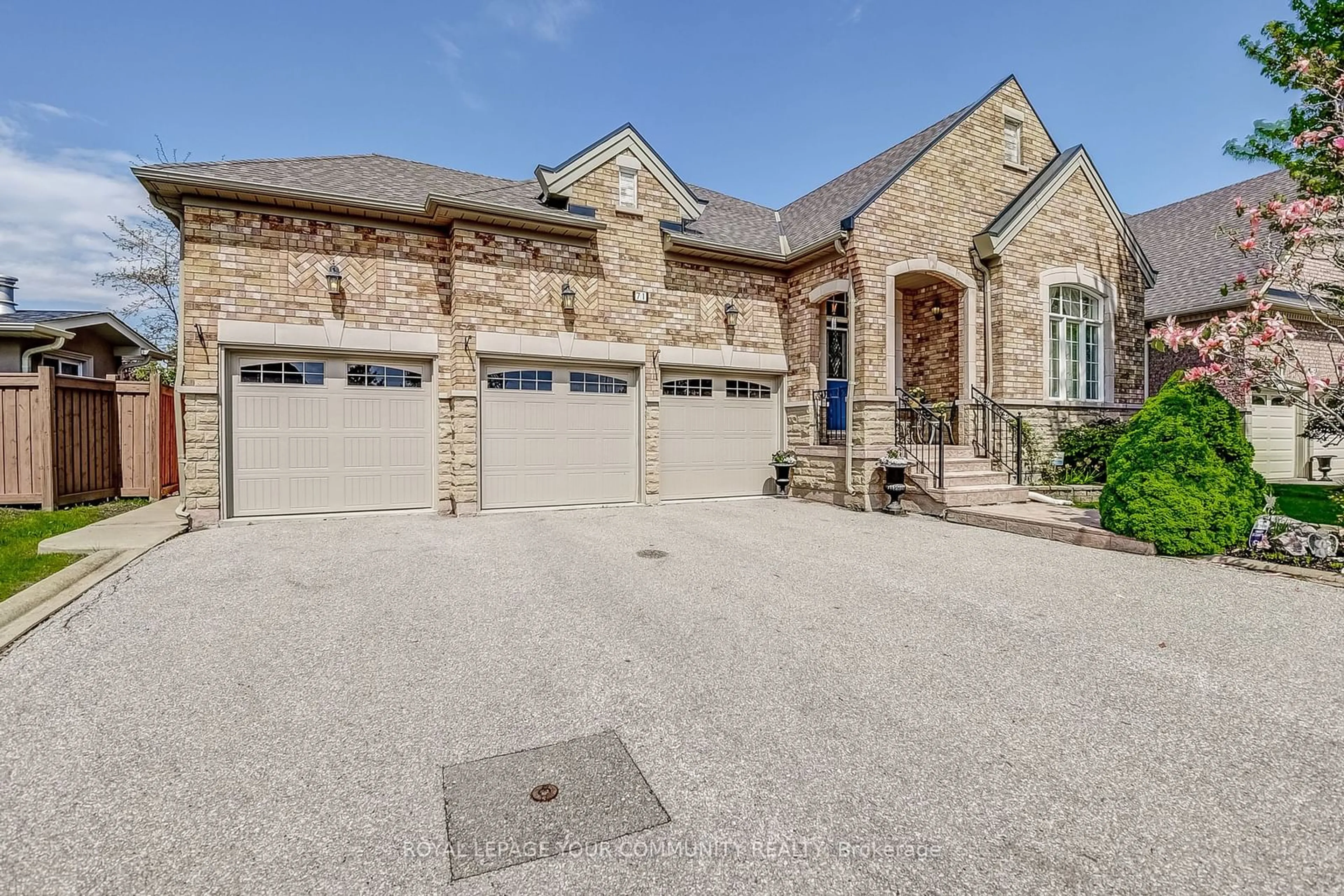 Home with brick exterior material for 71 Louvain Dr, Brampton Ontario L6P 1Y9