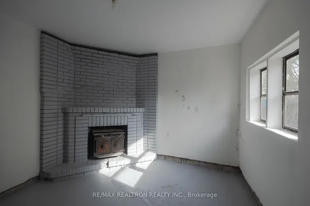 Additional property image - 77 Hatherley Rd