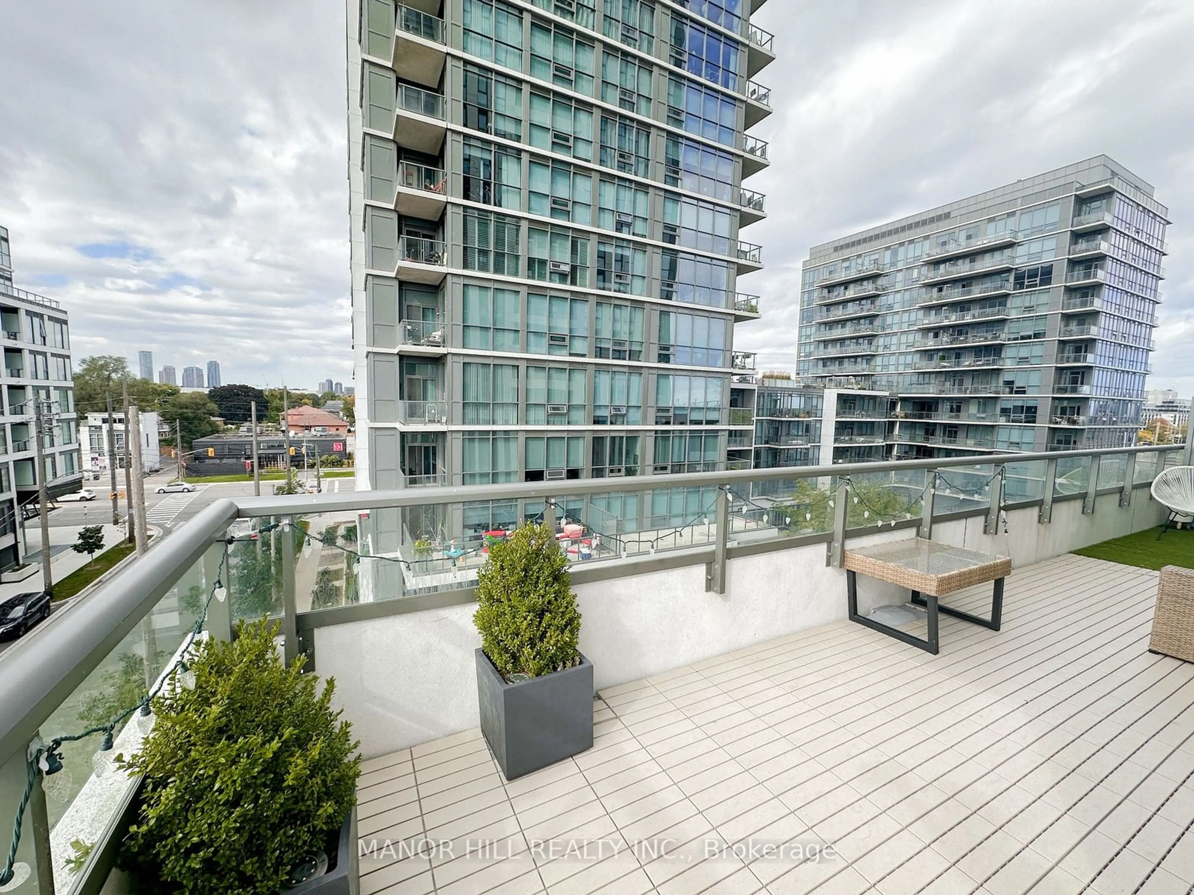 Balcony in the apartment for 15 Zorra St #408, Toronto Ontario M8Z 4Z6