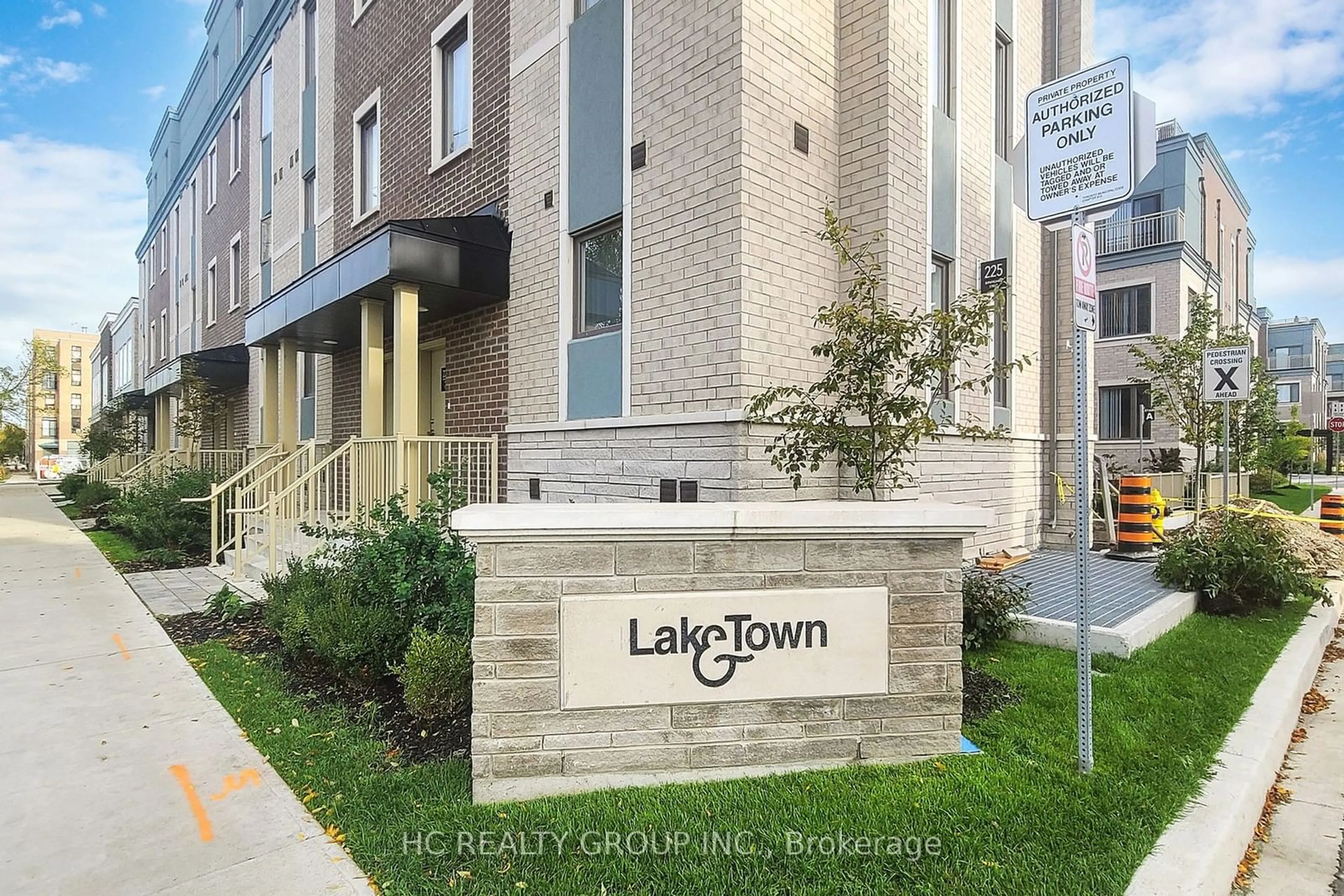 Lakeview for 225 Birmingham St #30, Toronto Ontario M8V 0J5