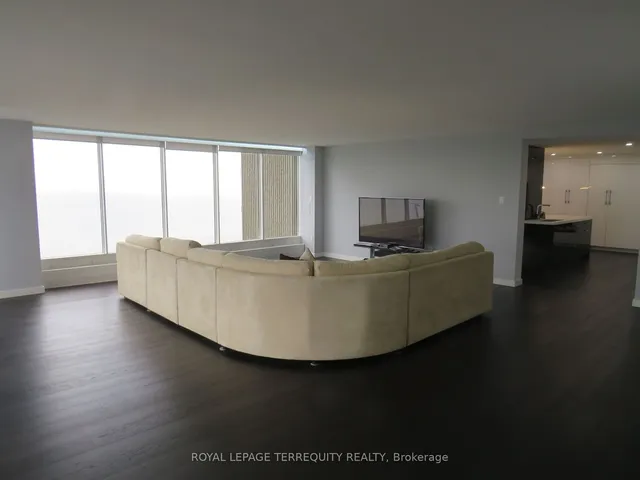 Additional property image - 2045 Lakeshore Blvd Unit 3305
