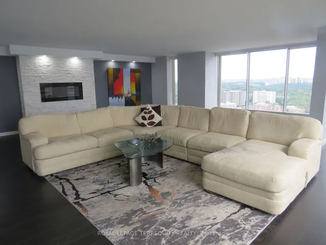 Additional property image - 2045 Lakeshore Blvd Unit 3305