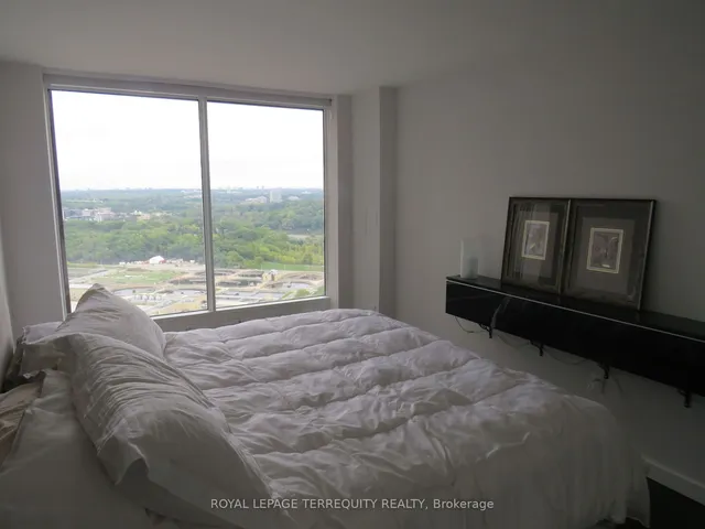 Additional property image - 2045 Lakeshore Blvd Unit 3305