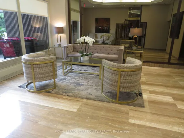 Additional property image - 2045 Lakeshore Blvd Unit 3305