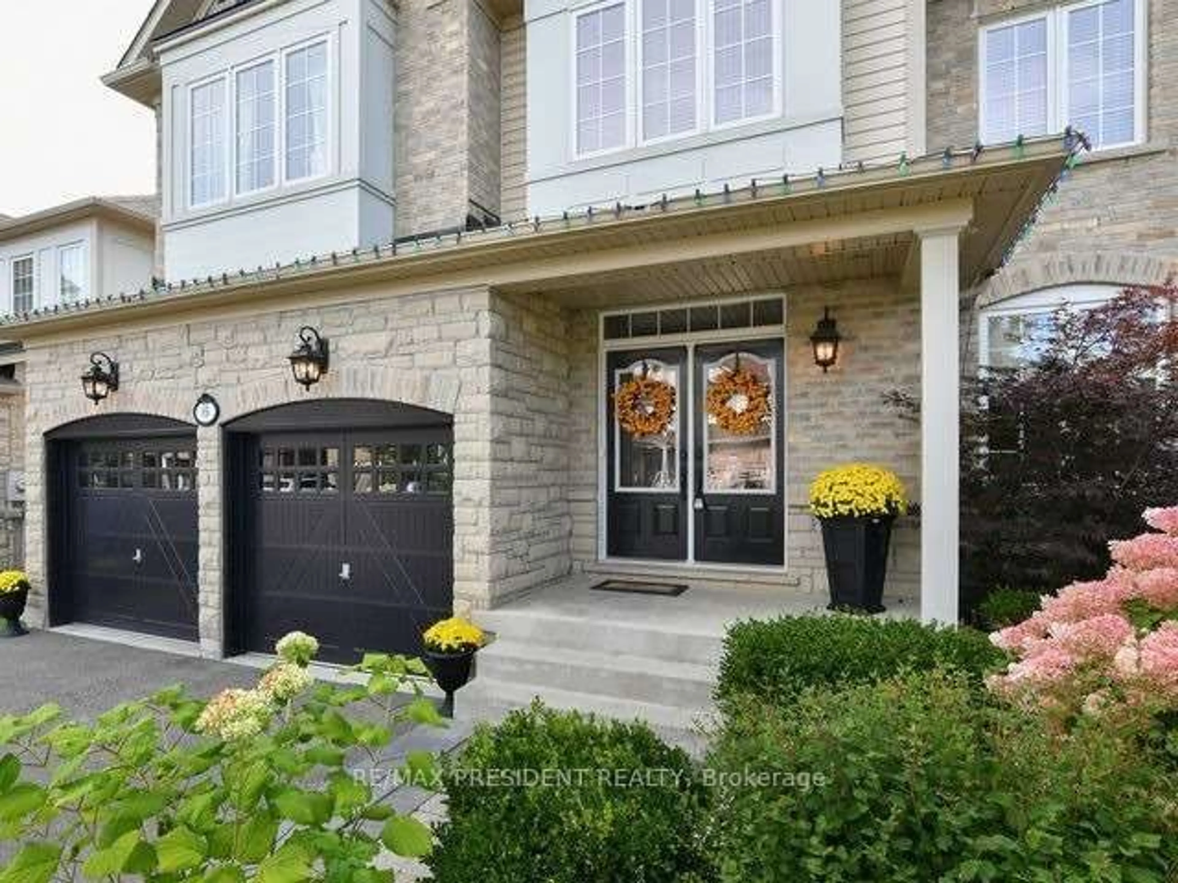 Indoor entryway for 6 Cottonfield Circ, Caledon Ontario L7C 3M8