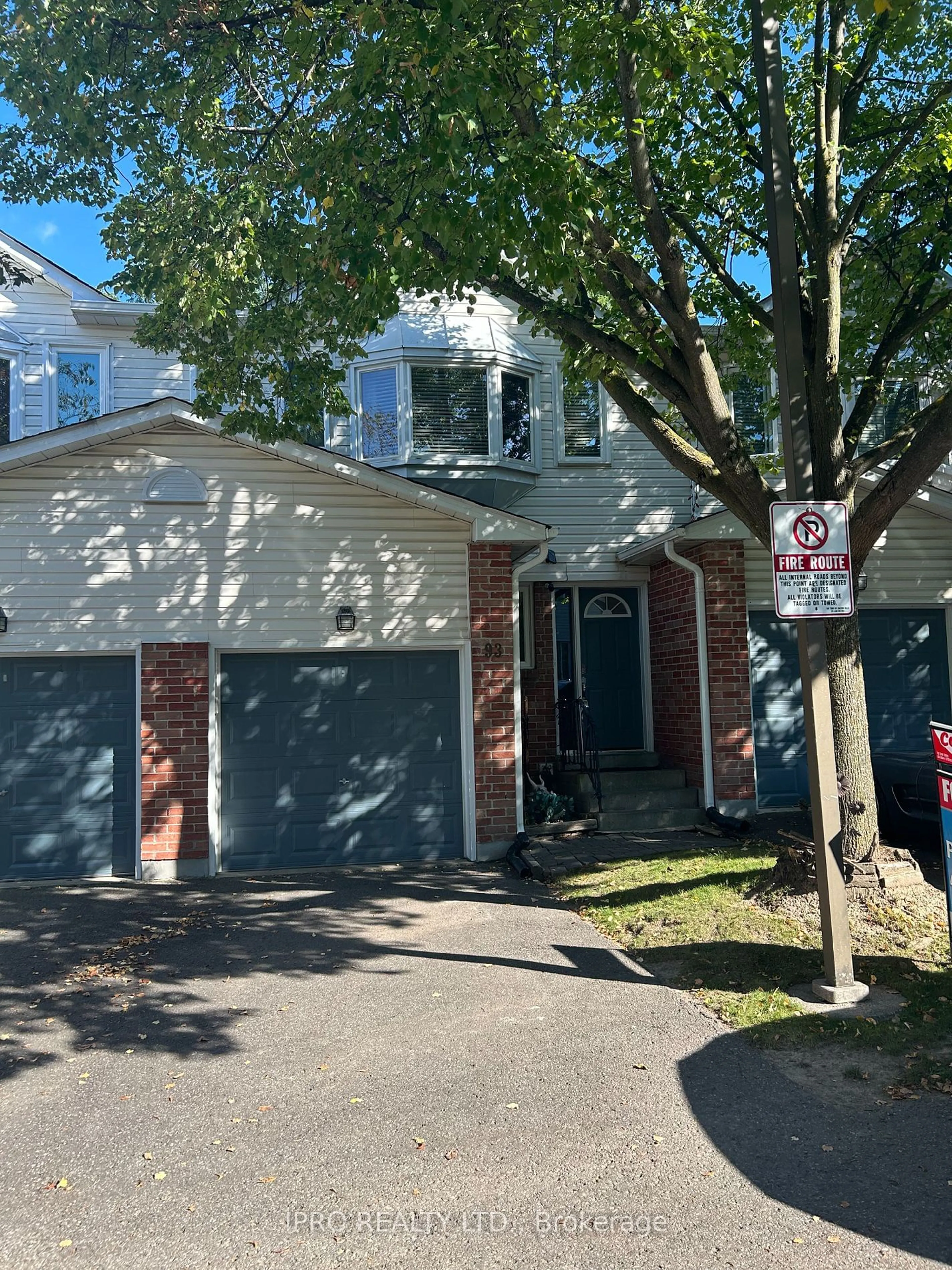 A pic from exterior of the house or condo, the street view for 93 Corey Circ, Halton Hills Ontario L7G 5L8