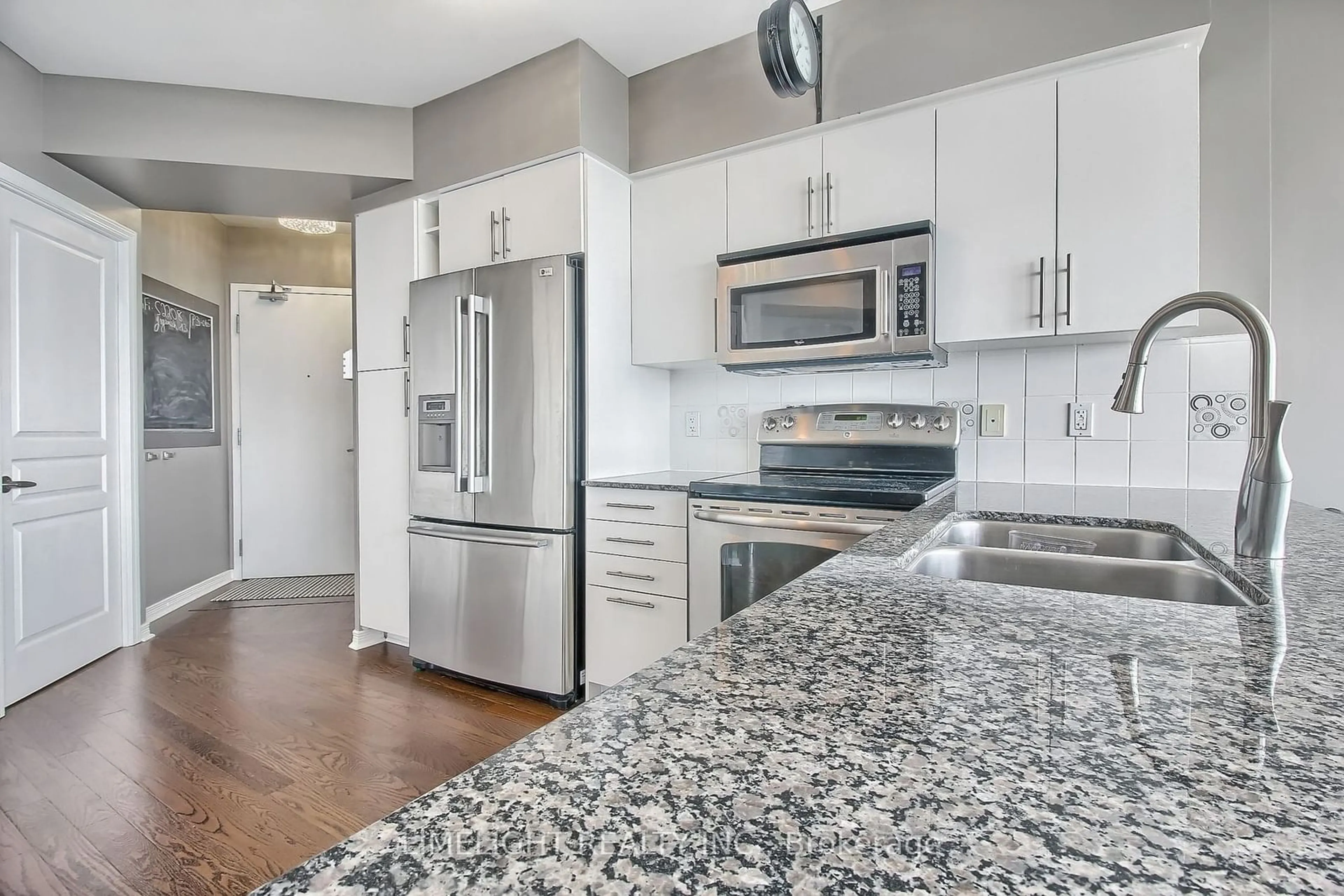 Open concept kitchen for 2240 LAKE SHORE Blvd #2208, Toronto Ontario M8V 0B1