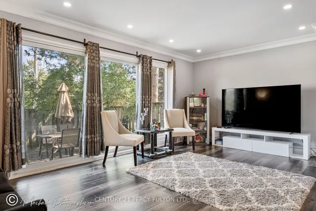 Additional property image - 59 Kenninghall Blvd Unit 2
