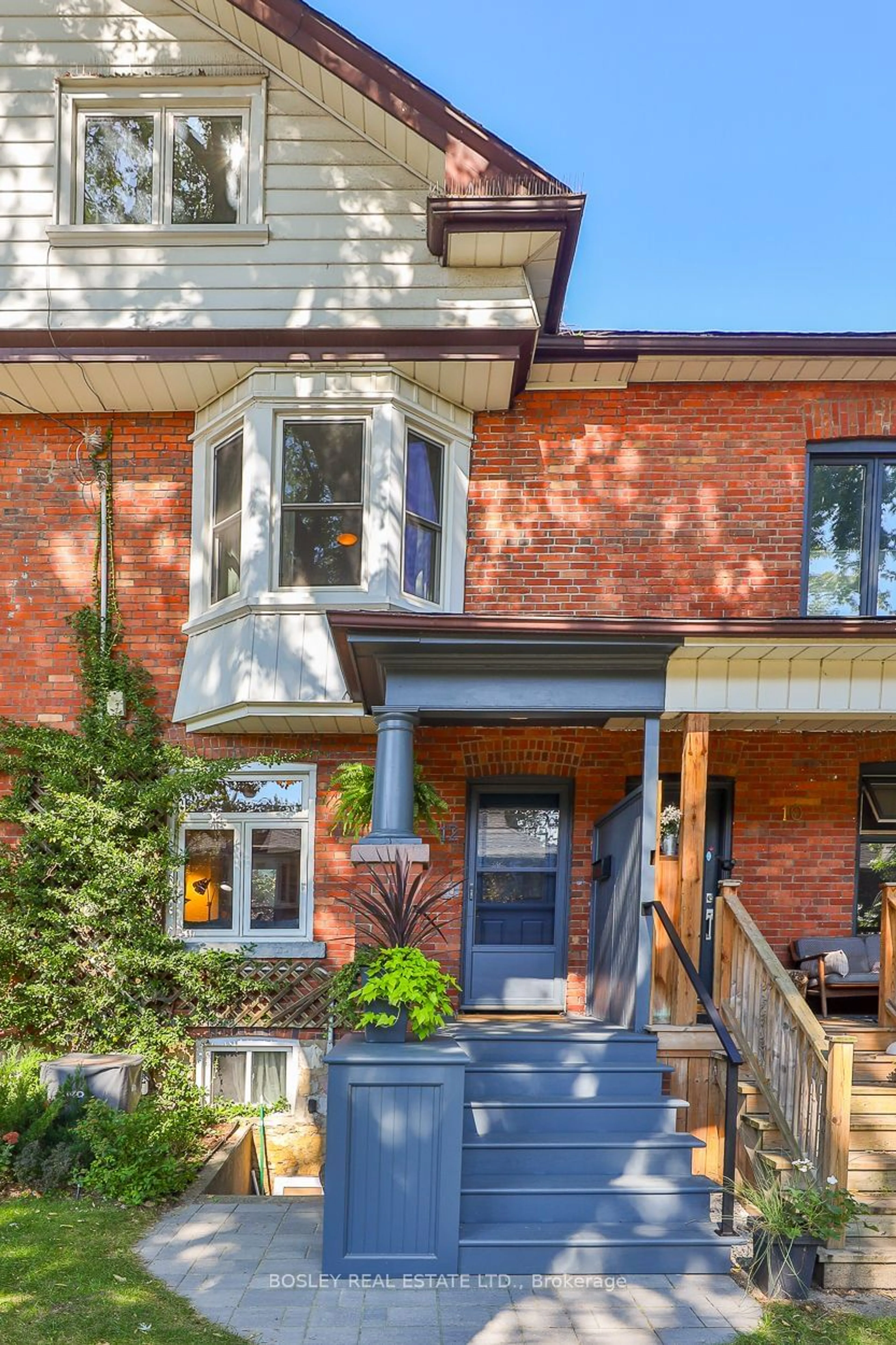 Home with brick exterior material for 12 Westminster Ave, Toronto Ontario M6R 1N4