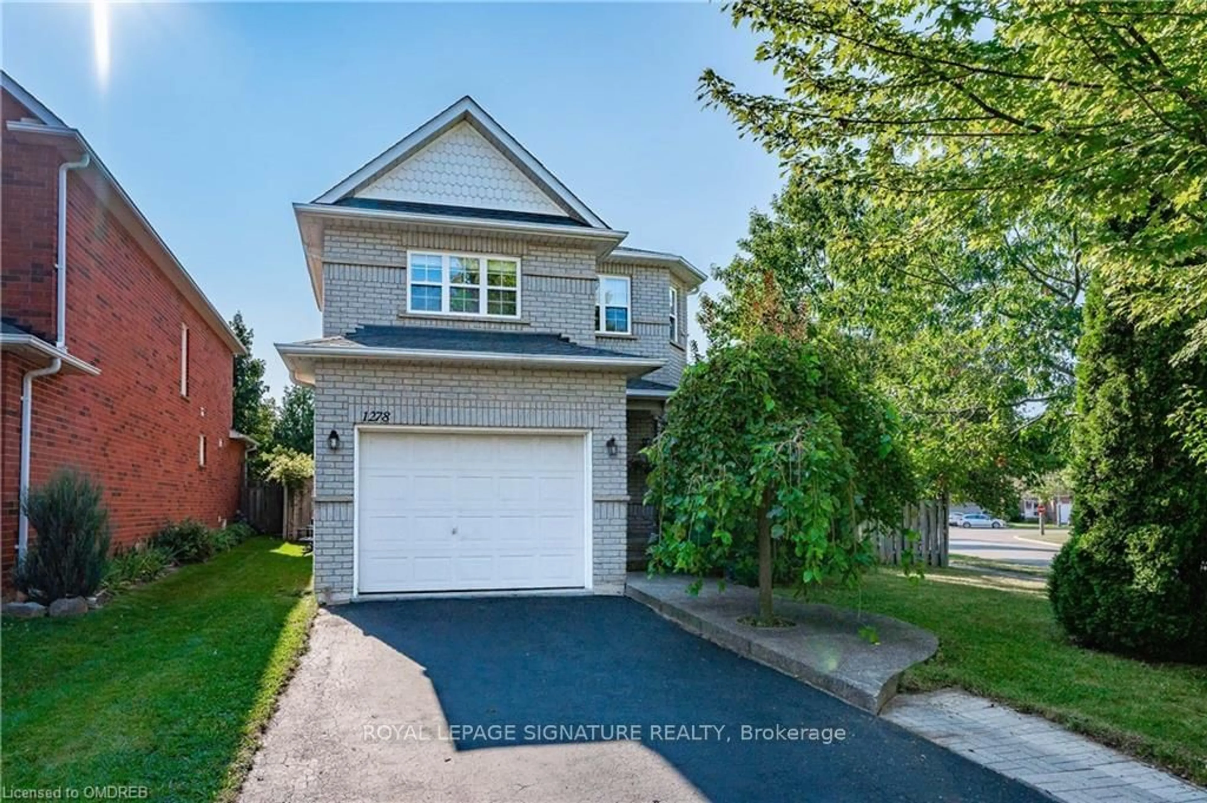 Frontside or backside of a home for 1278 Brillinger St, Oakville Ontario L6M 3S5