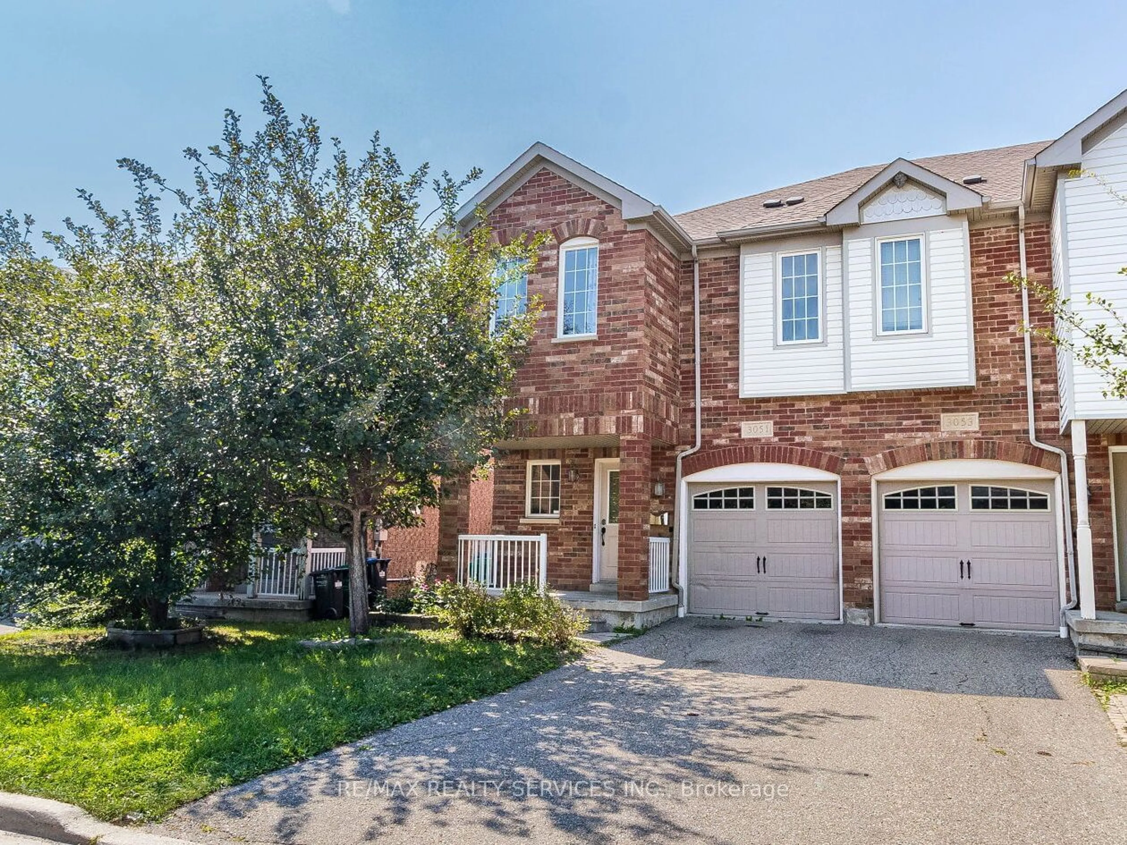 Home with brick exterior material for 3051 Wrigglesworth Cres, Mississauga Ontario L5M 6W6