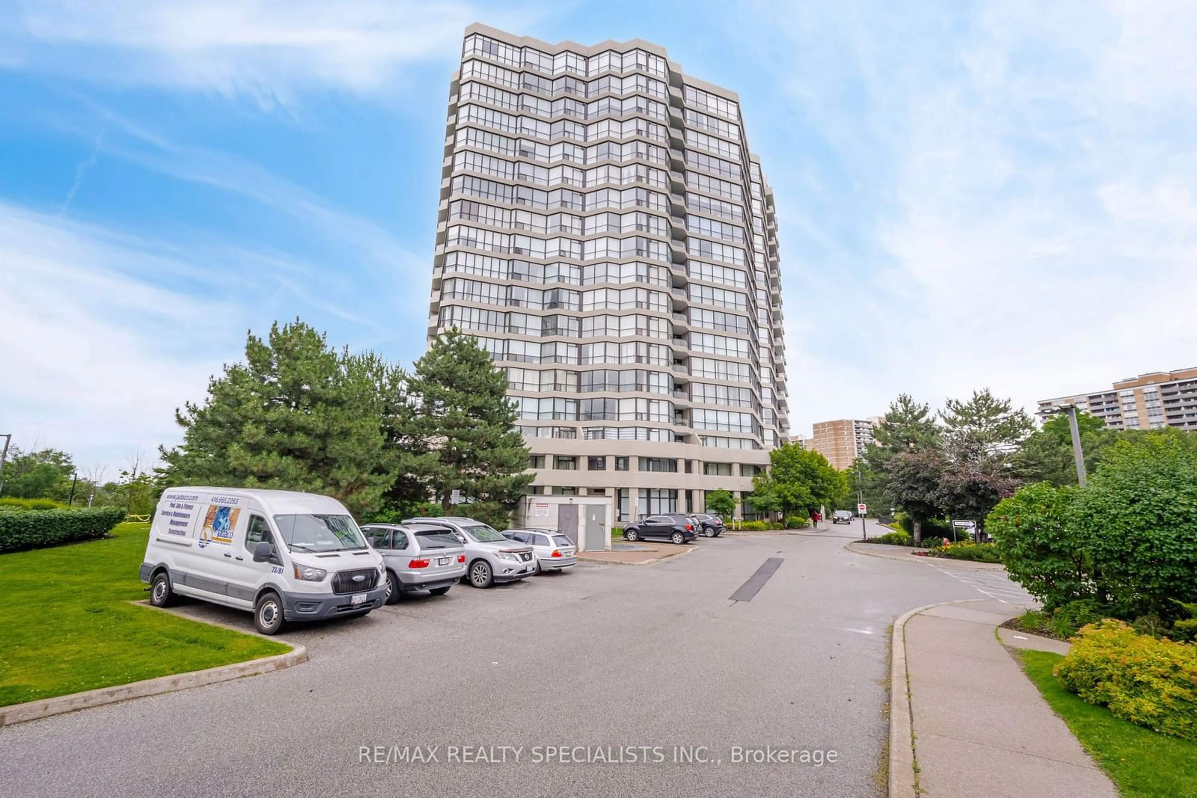 A pic from exterior of the house or condo, the street view for 5 Rowntree Rd #314, Toronto Ontario M9V 5G9