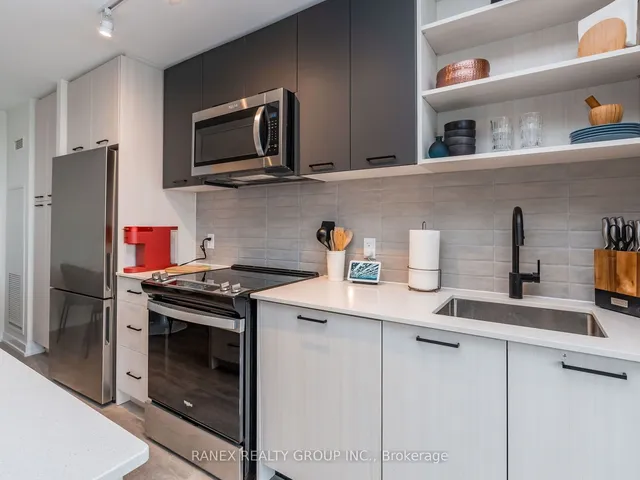 Additional property image - 2300 St Clair Ave Unit 723
