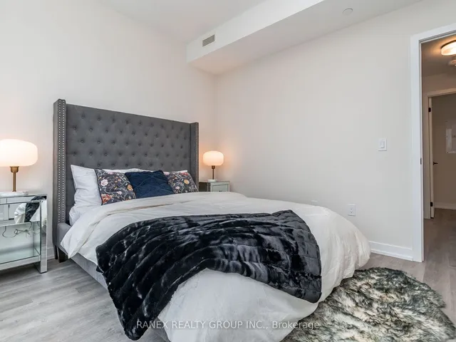 Additional property image - 2300 St Clair Ave Unit 723