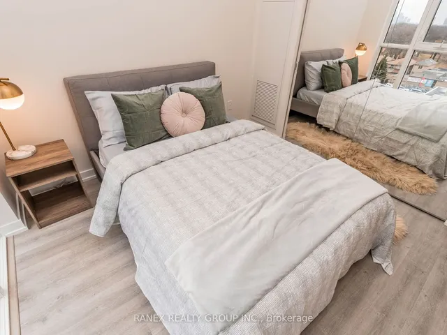 Additional property image - 2300 St Clair Ave Unit 723